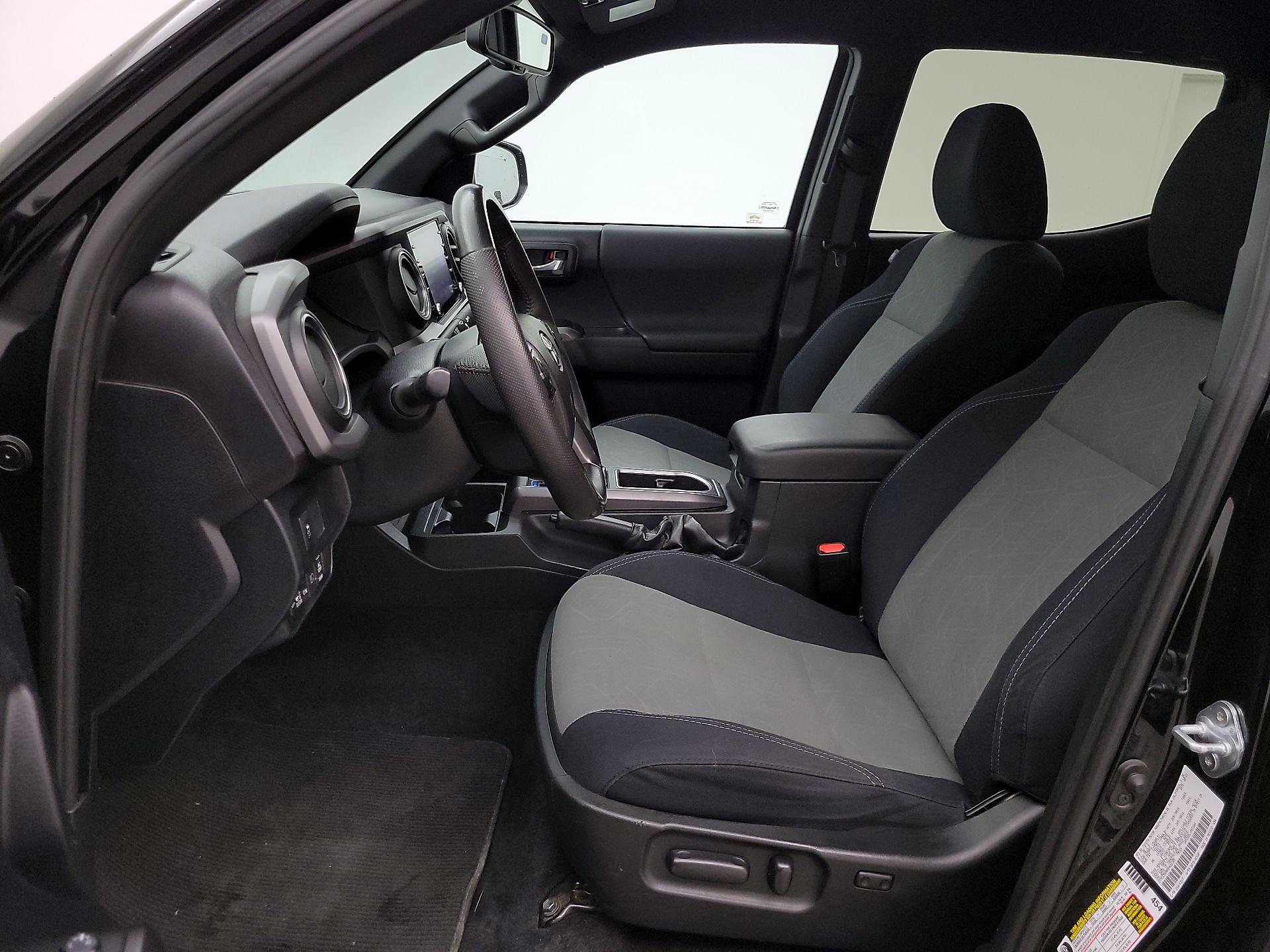 Thumbnail: 2021 Toyota Tacoma - 11