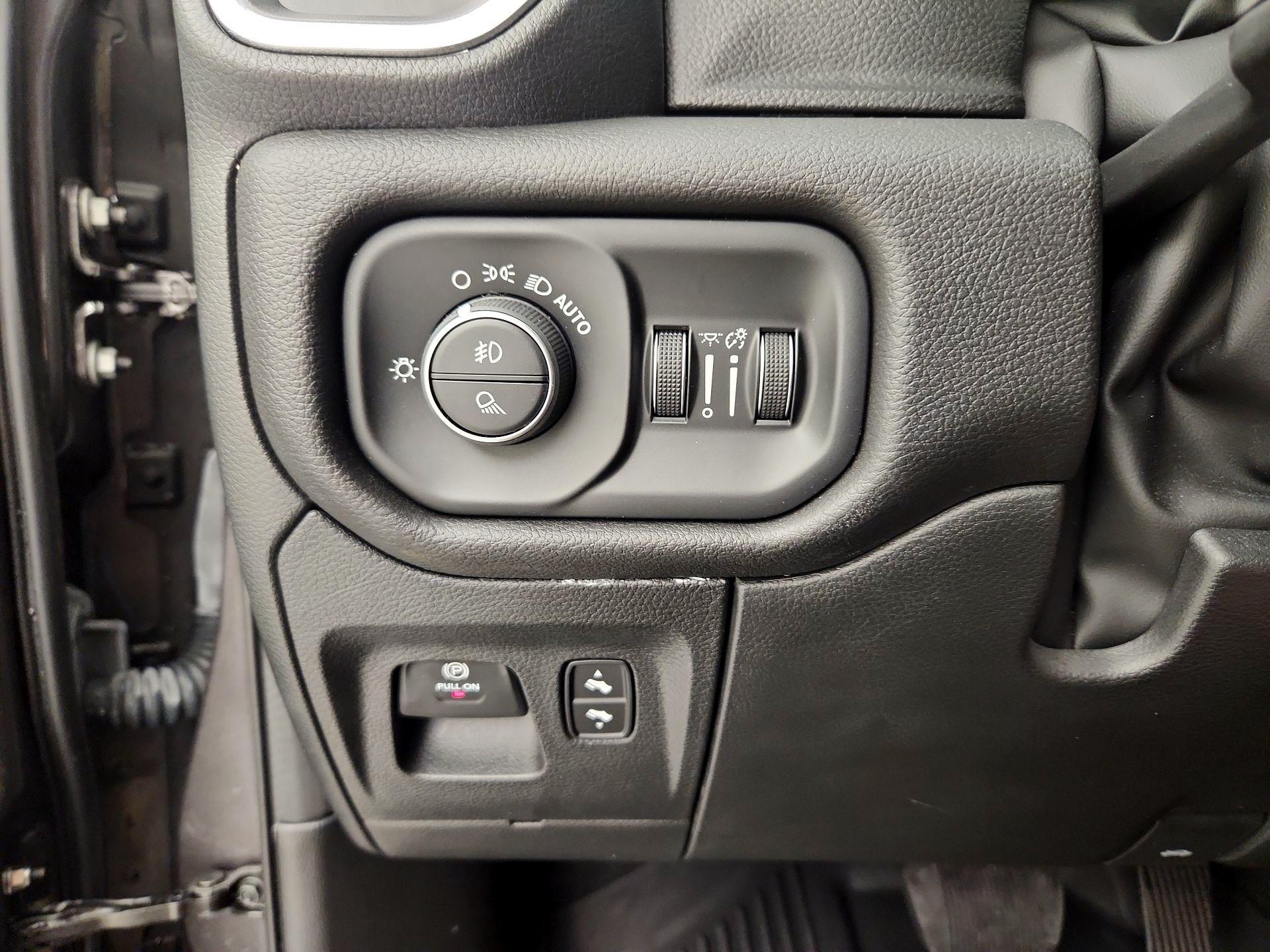 Thumbnail: 2023 RAM 1500 - 13