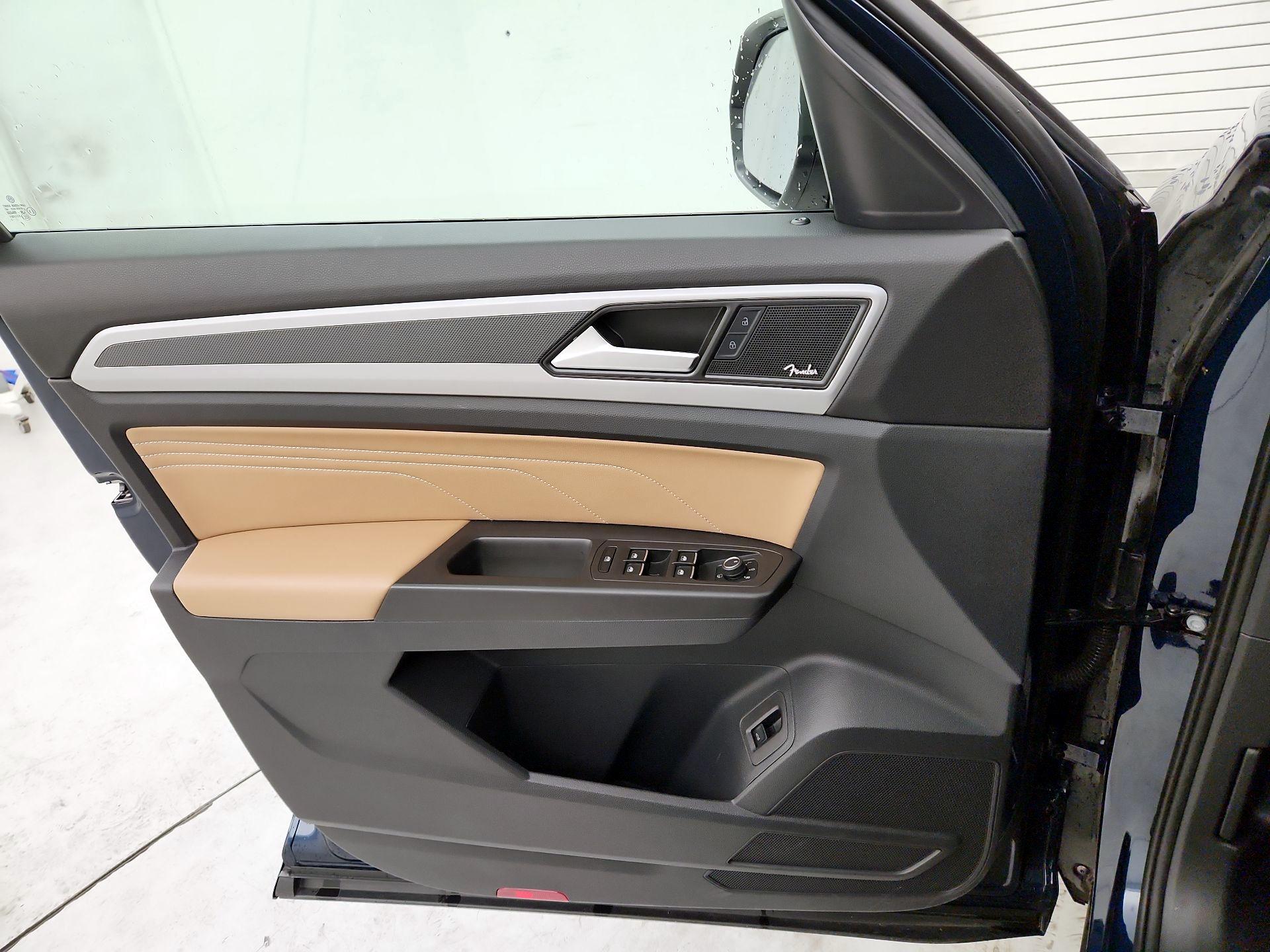 Thumbnail: 2022 Volkswagen Atlas - 12