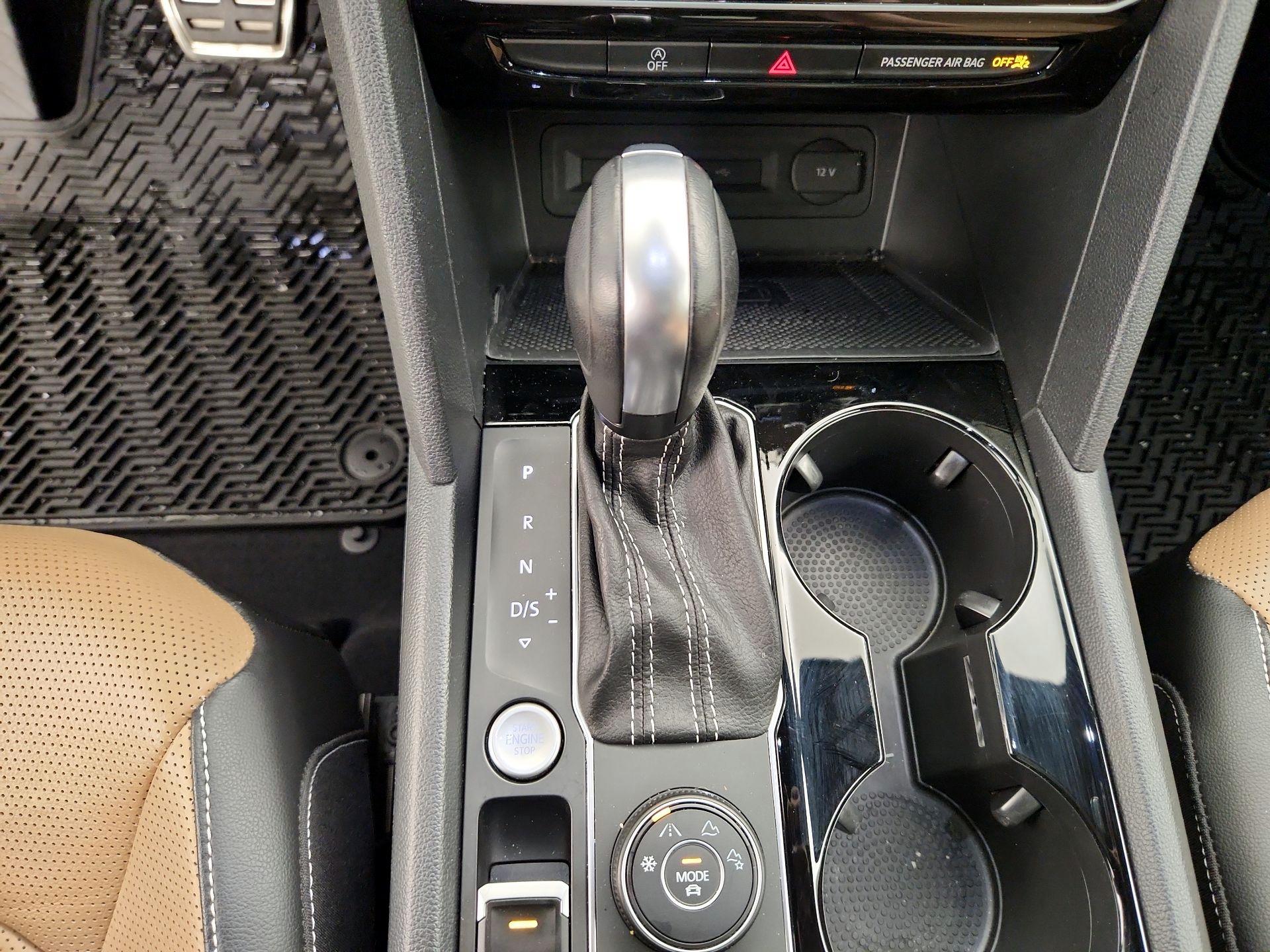 Thumbnail: 2022 Volkswagen Atlas - 17