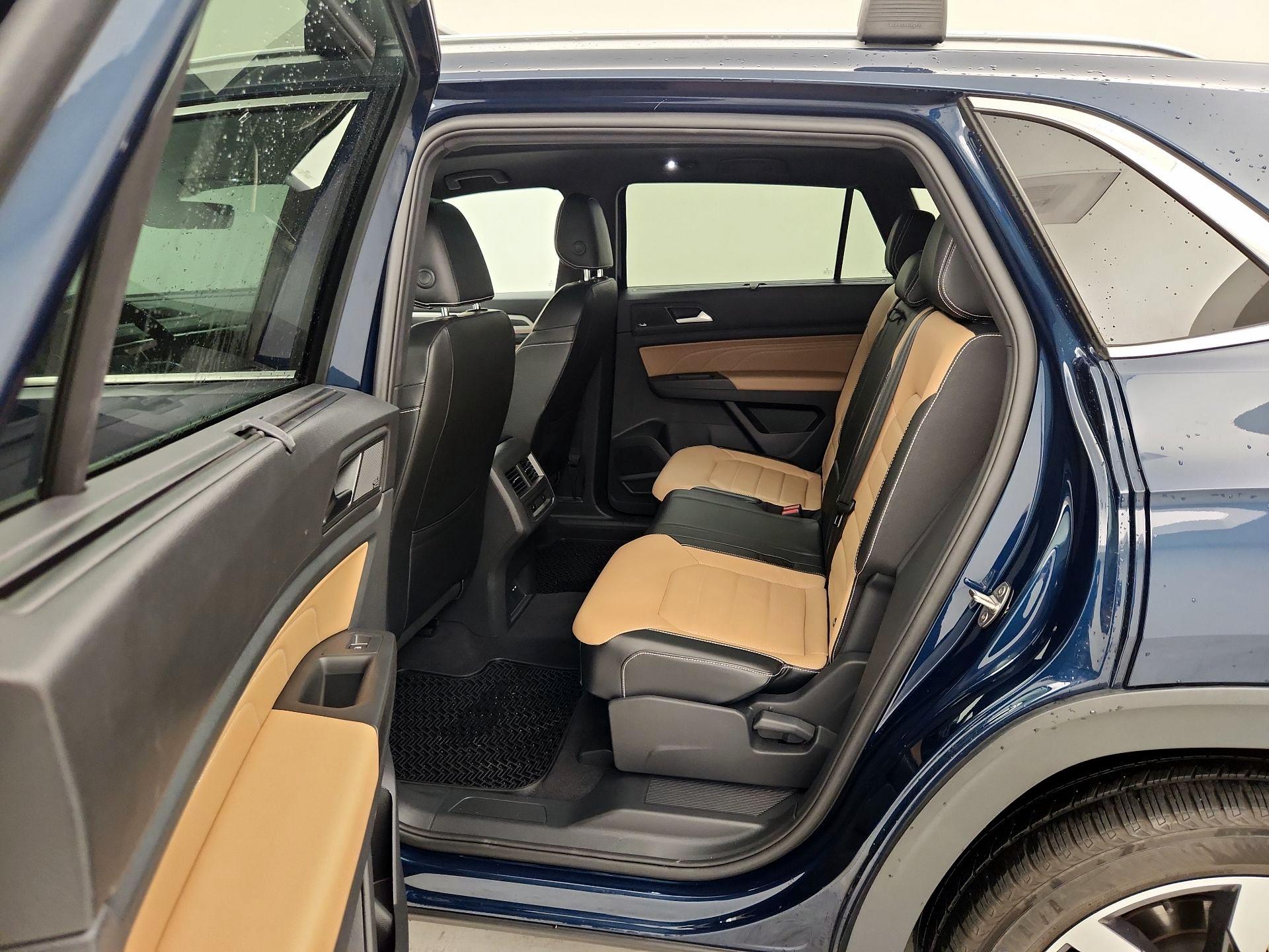 Thumbnail: 2022 Volkswagen Atlas - 20