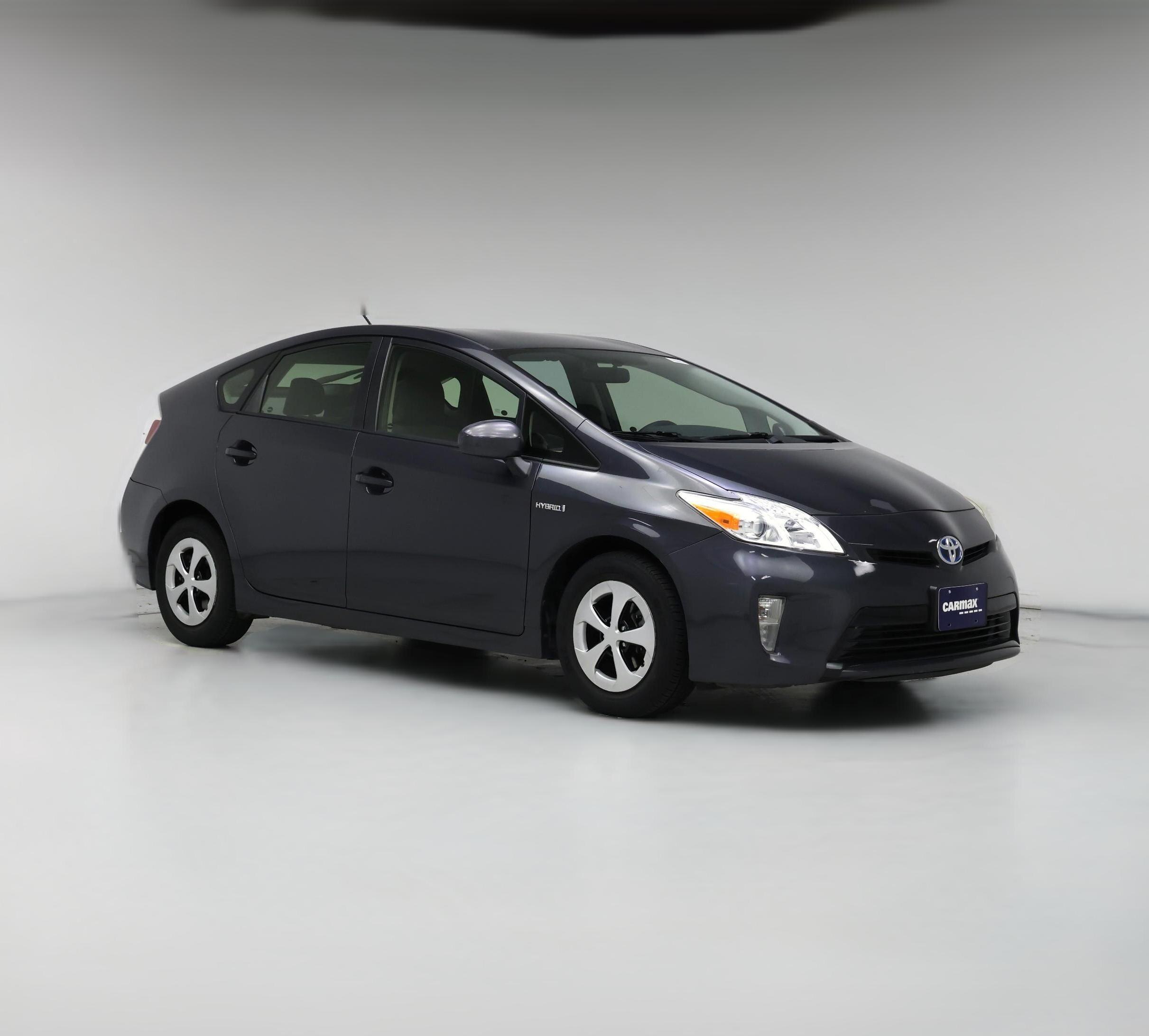 Thumbnail: 2015 Toyota Prius - 1