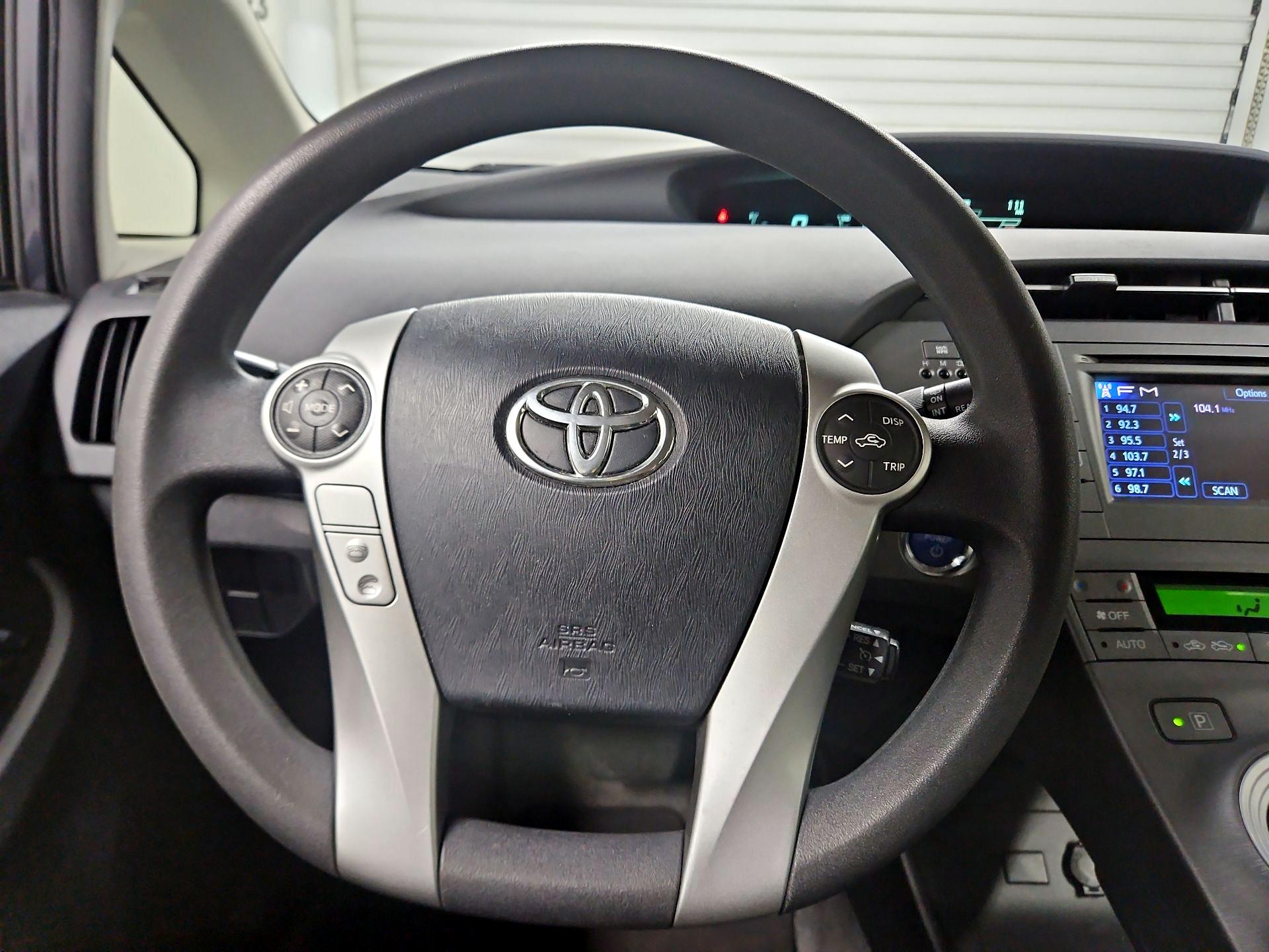 Thumbnail: 2015 Toyota Prius - 10
