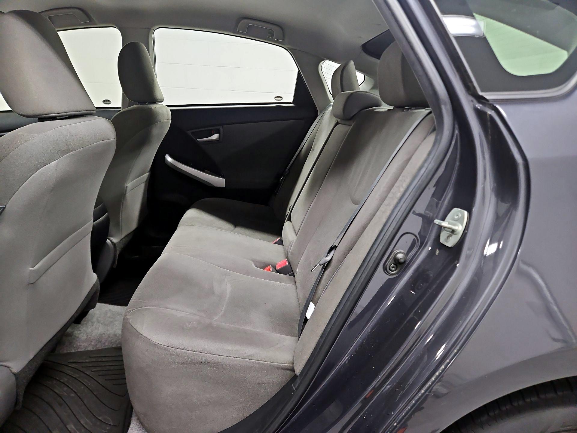 Thumbnail: 2015 Toyota Prius - 19