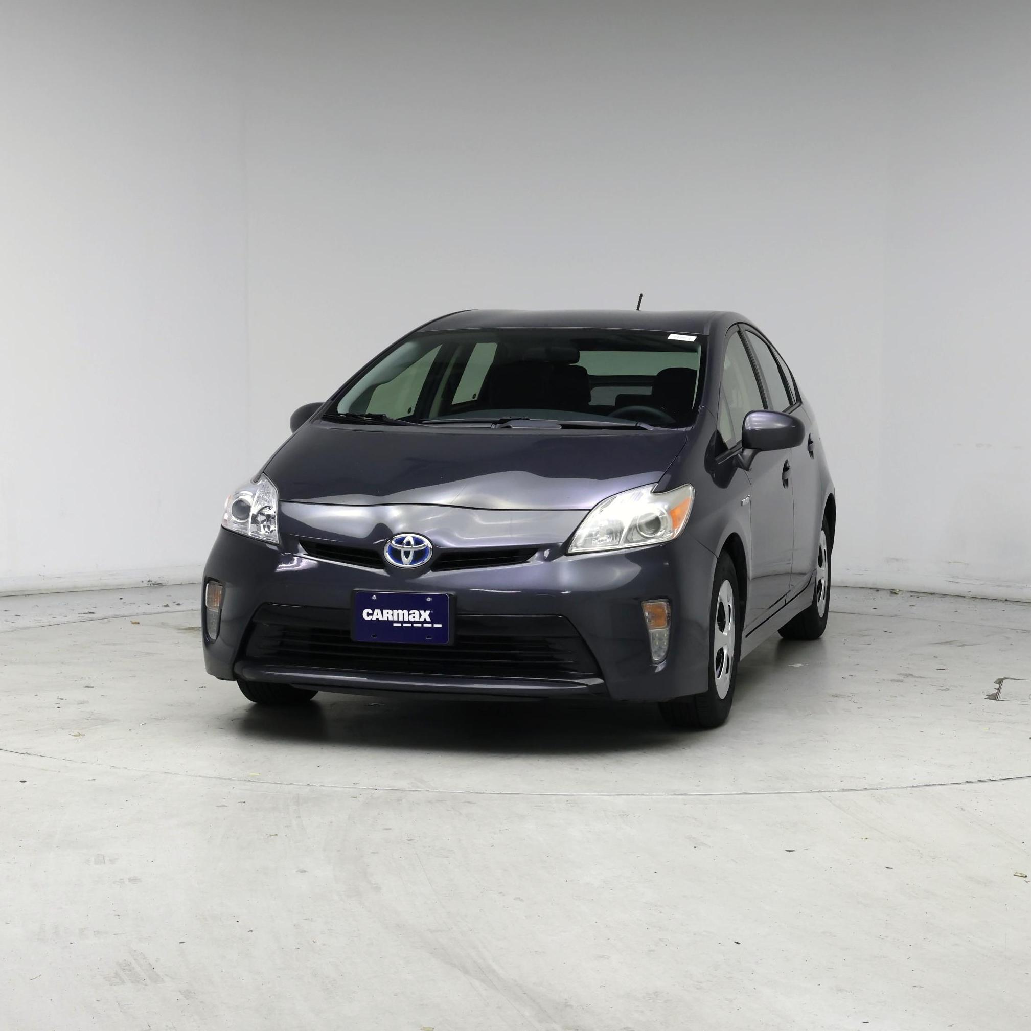 Thumbnail: 2015 Toyota Prius - 4