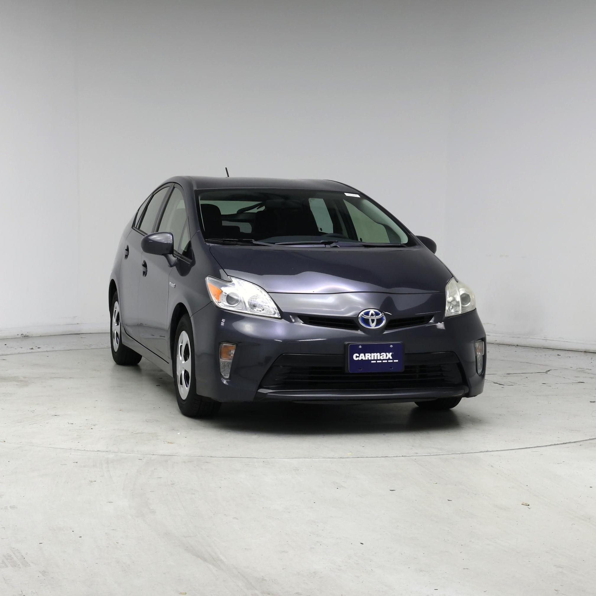 Thumbnail: 2015 Toyota Prius - 5