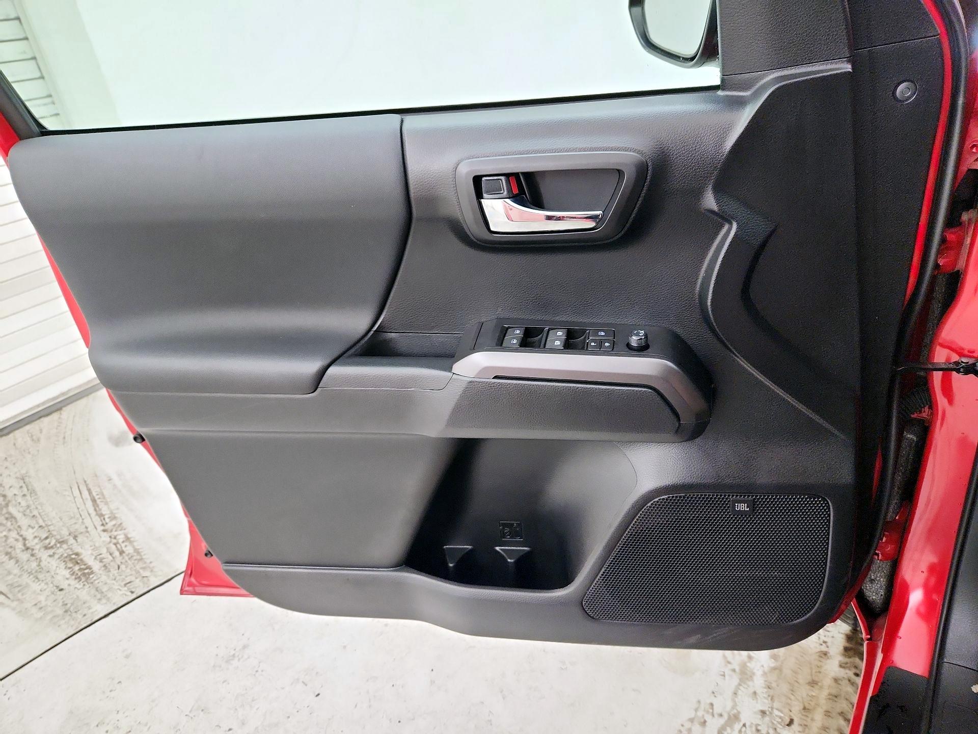 Thumbnail: 2022 Toyota Tacoma - 12