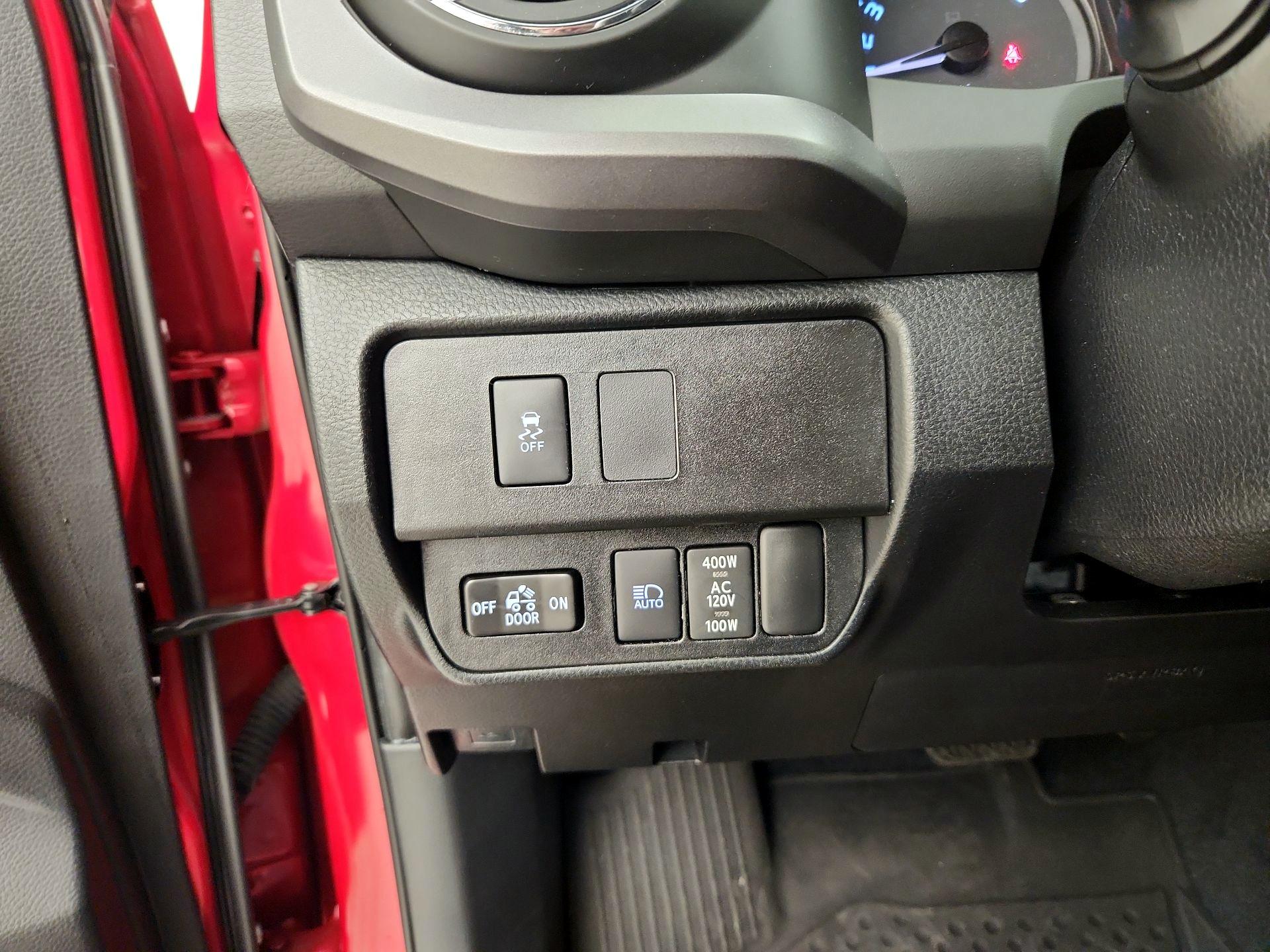 Thumbnail: 2022 Toyota Tacoma - 13