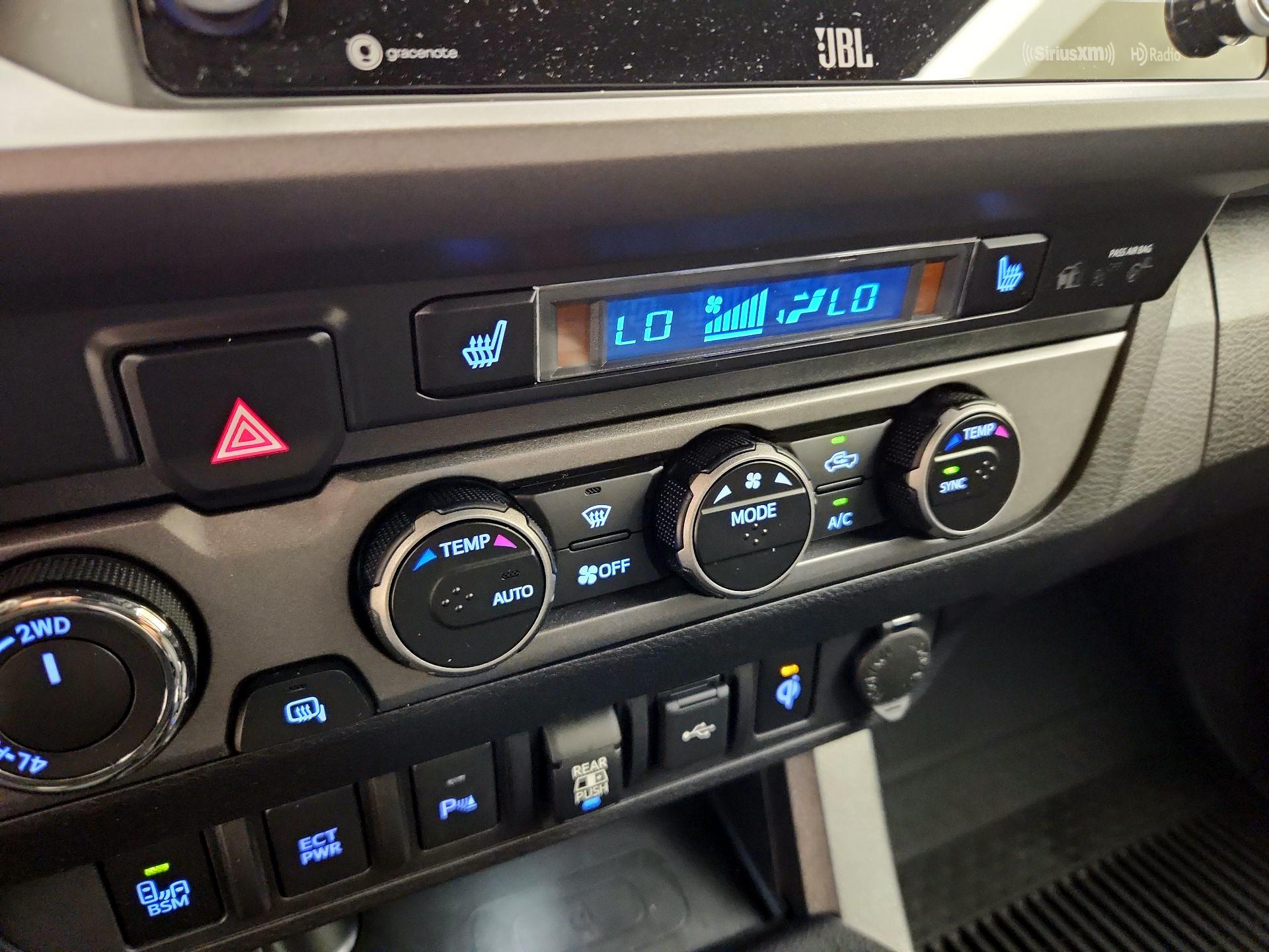 Thumbnail: 2022 Toyota Tacoma - 17