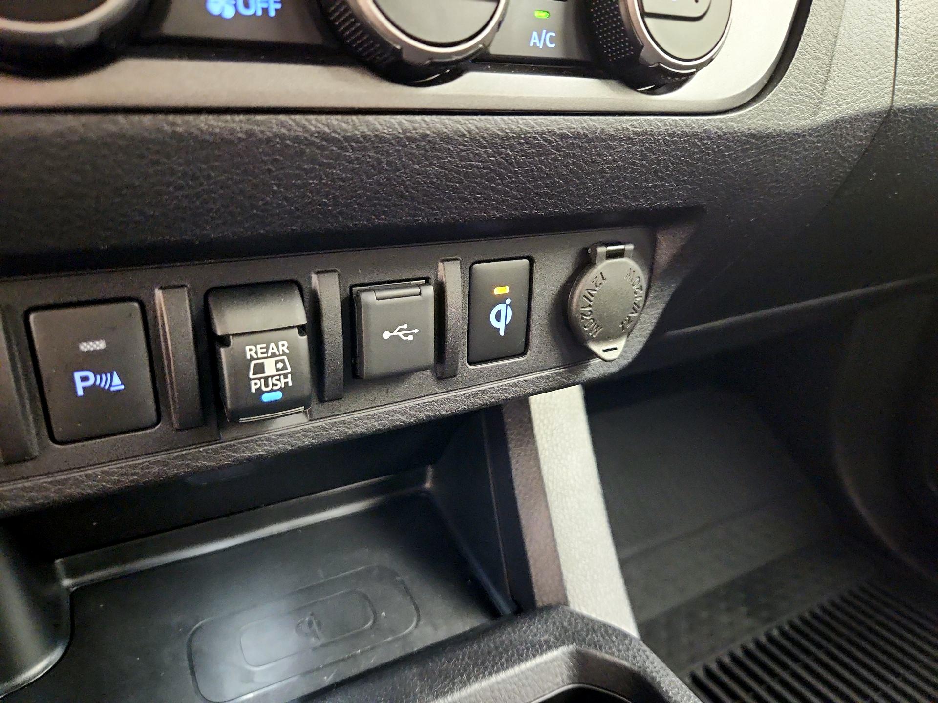 Thumbnail: 2022 Toyota Tacoma - 19