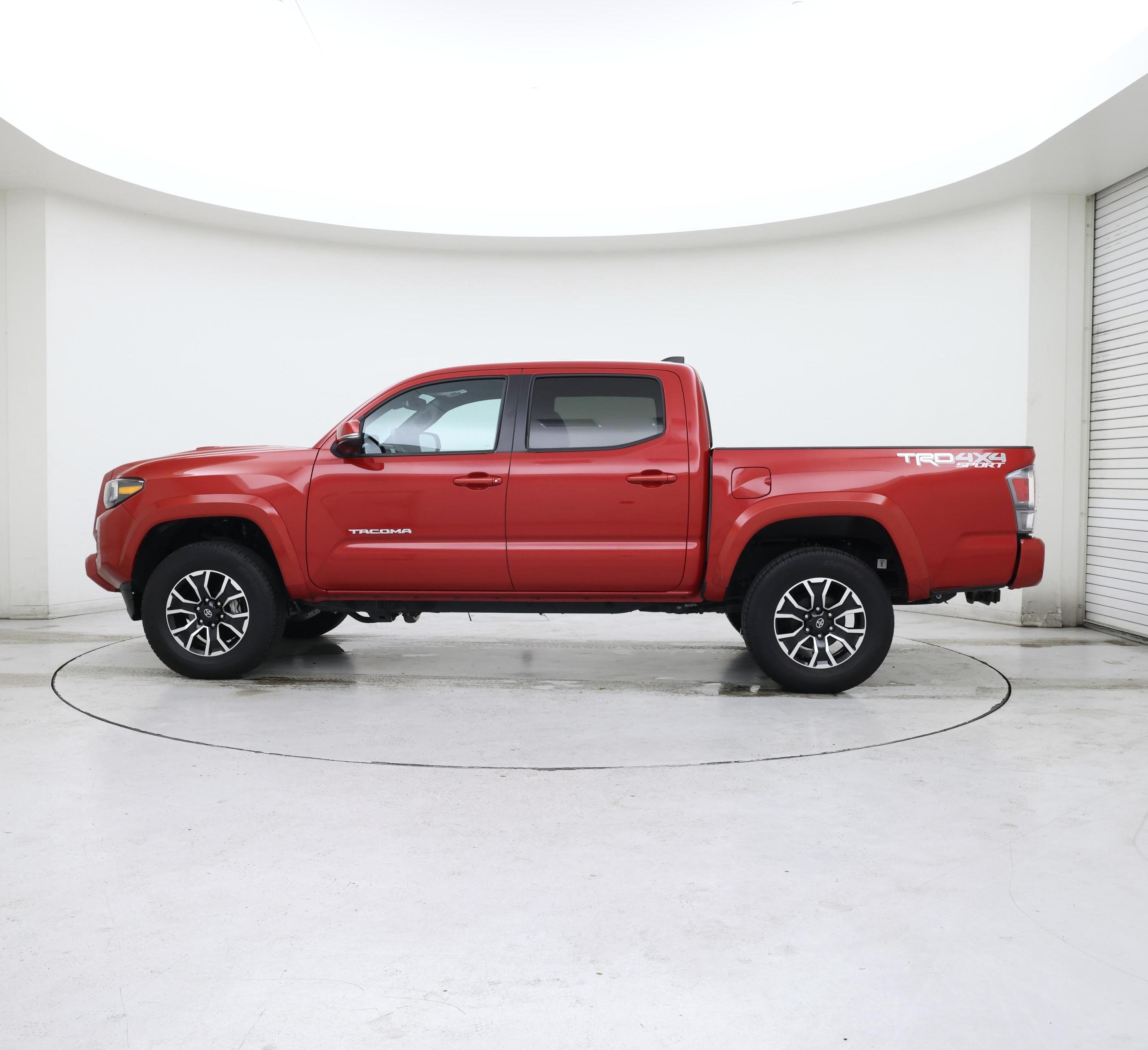 Thumbnail: 2022 Toyota Tacoma - 3