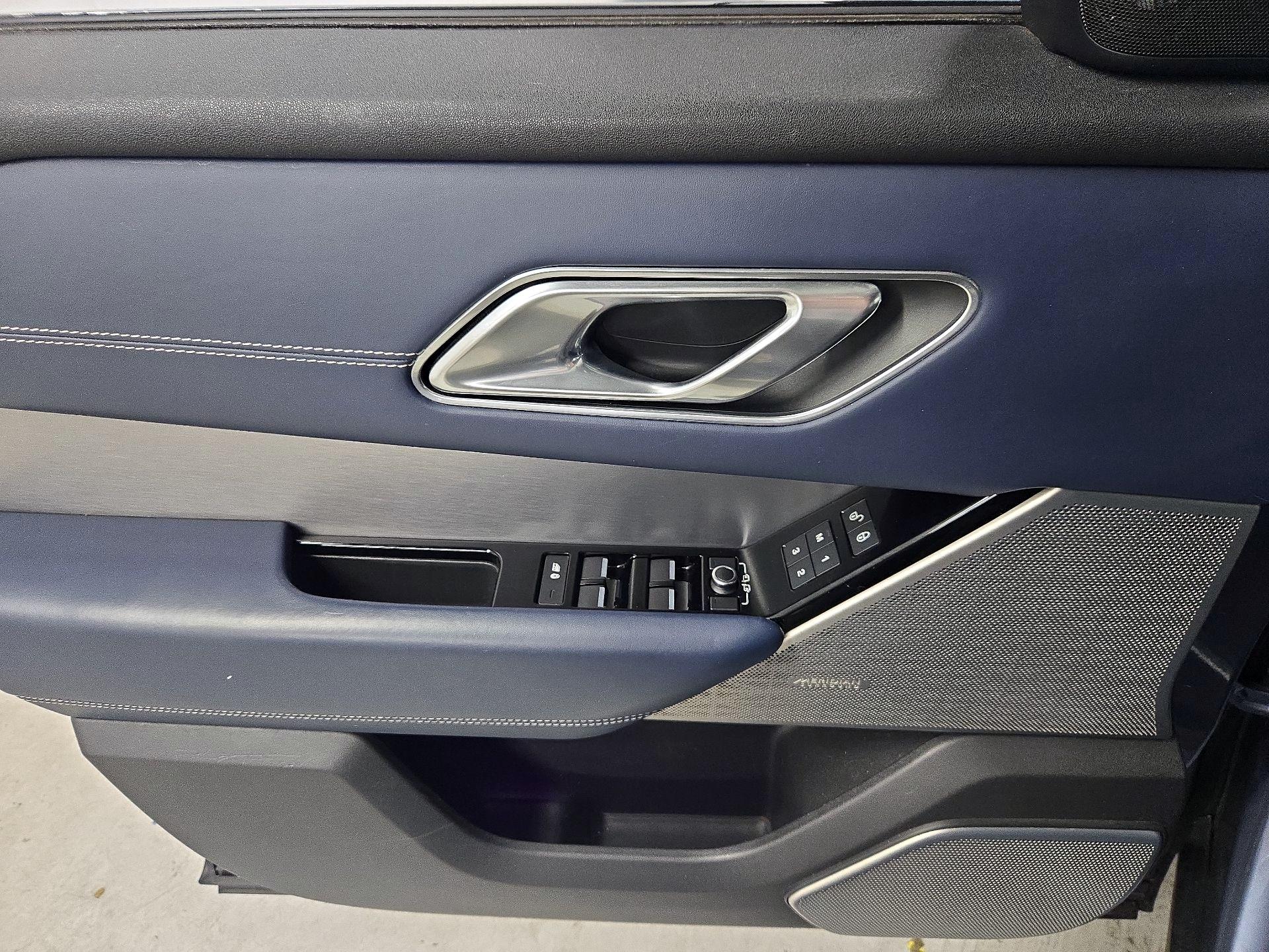 Thumbnail: 2018 Land Rover Range Rover Velar - 12