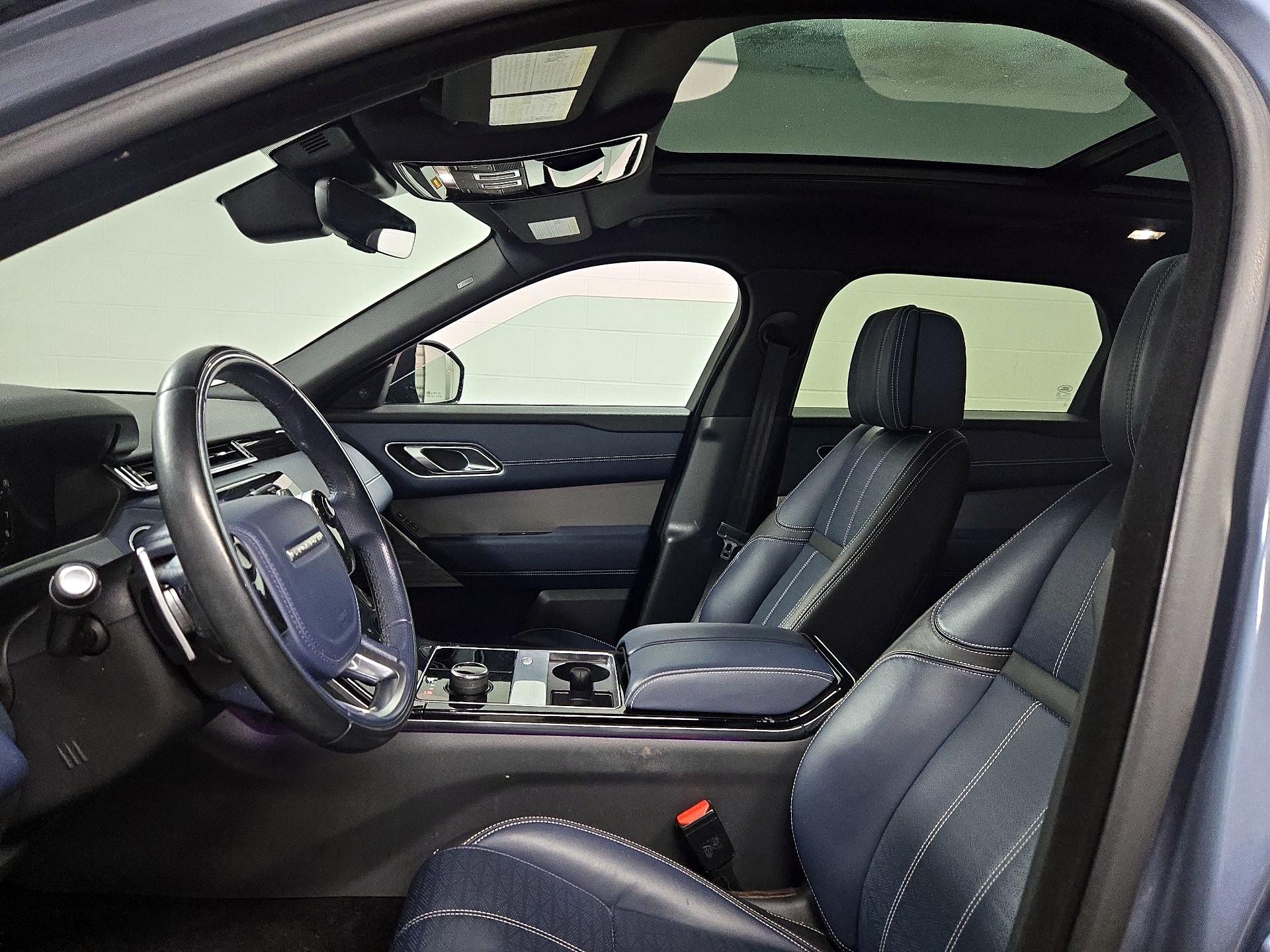 Thumbnail: 2018 Land Rover Range Rover Velar - 19