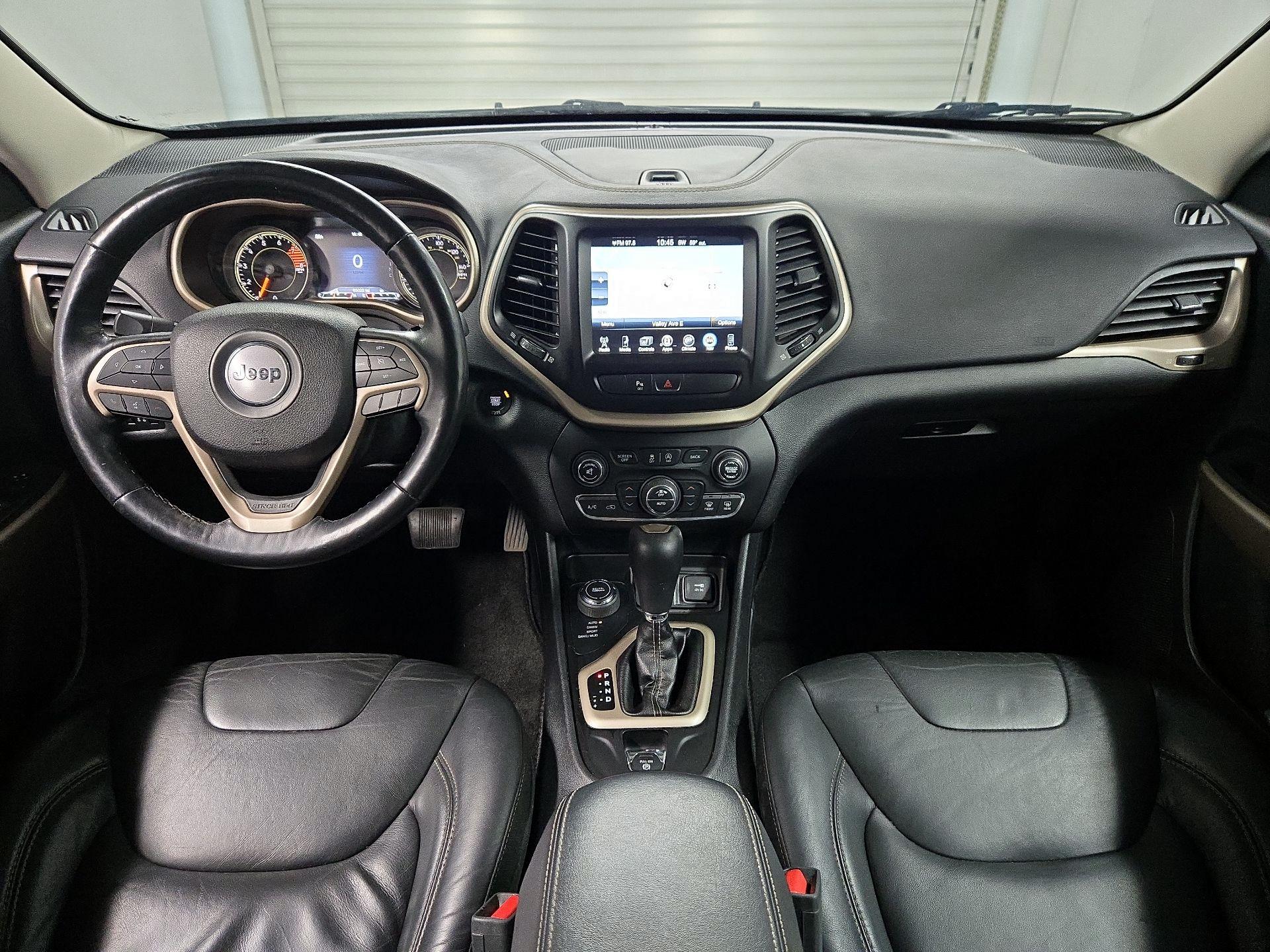 Thumbnail: 2018 Jeep Cherokee - 9