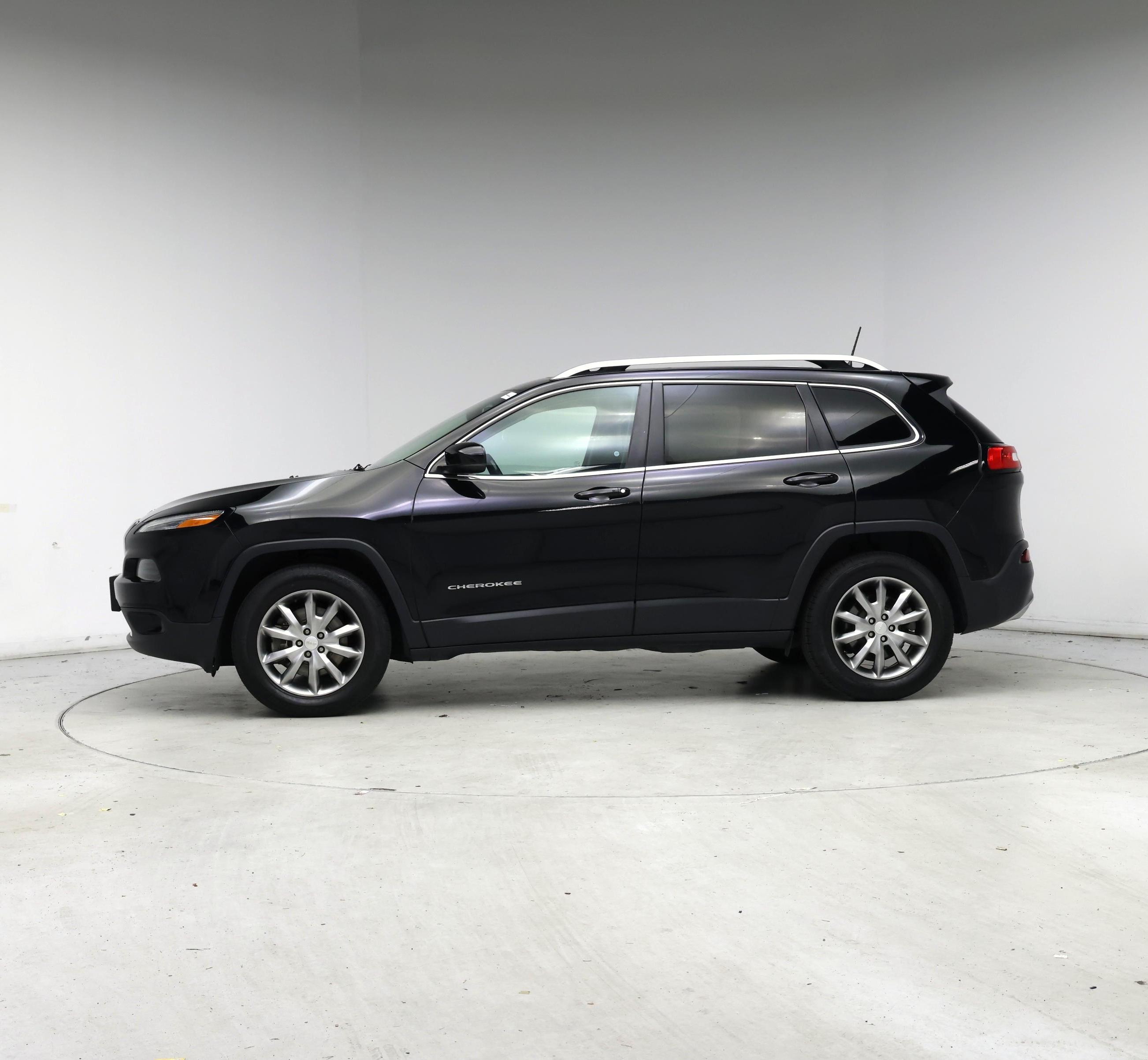 Thumbnail: 2018 Jeep Cherokee - 3