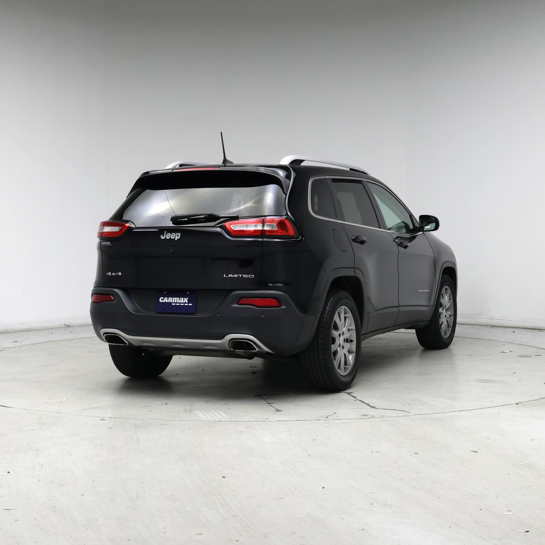 Thumbnail: 2018 Jeep Cherokee - 8