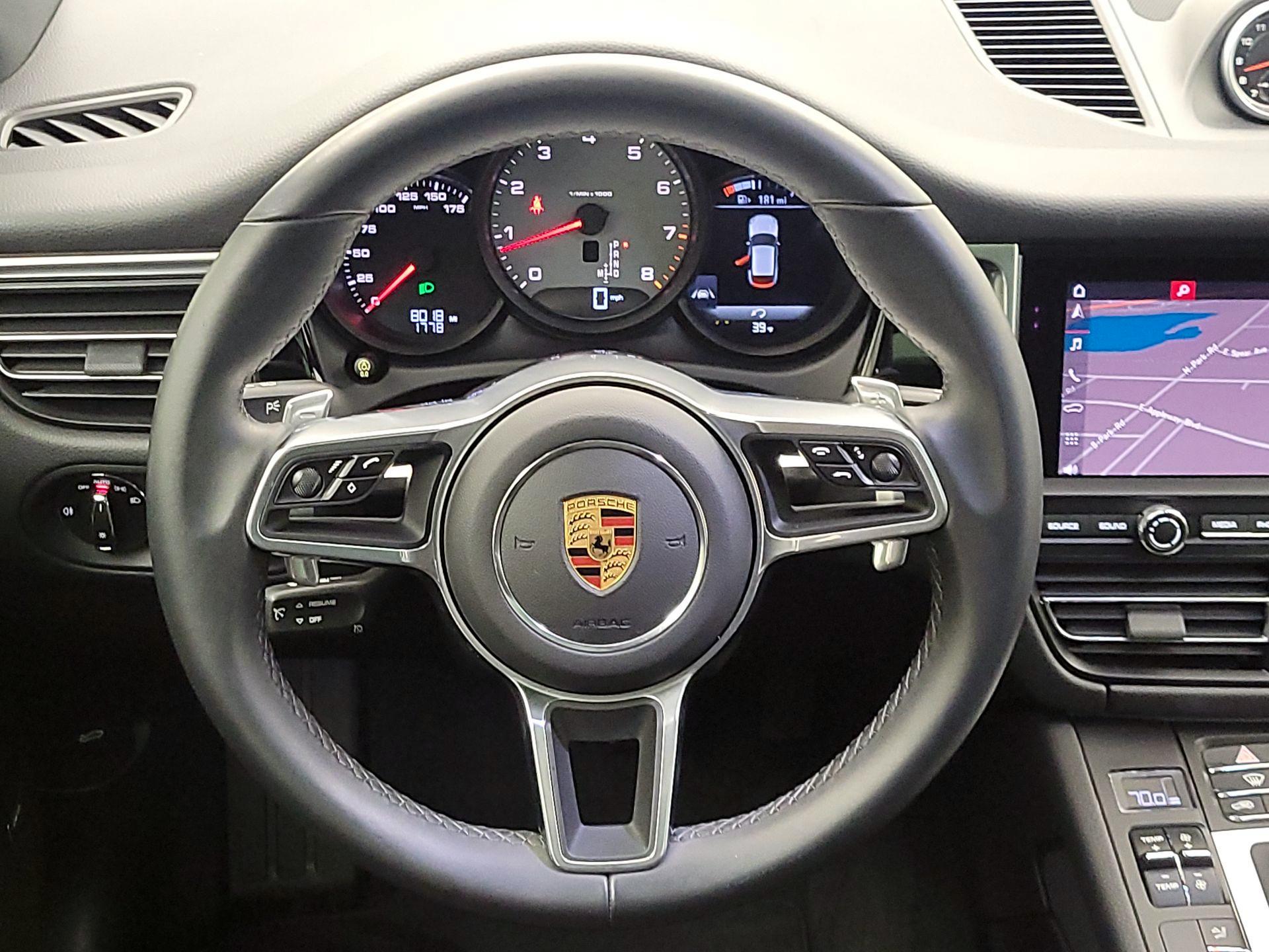 Thumbnail: 2019 Porsche Macan - 10