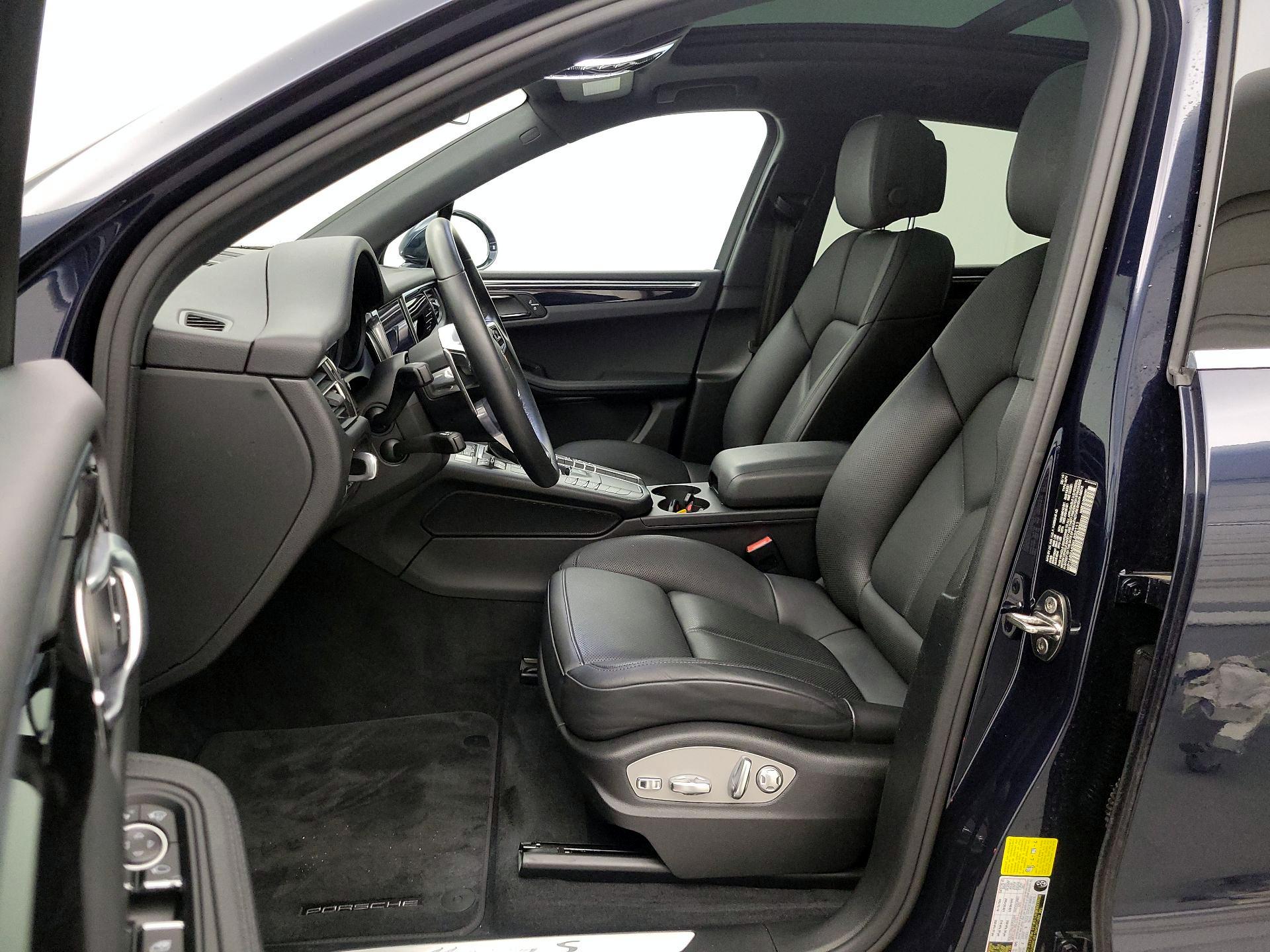 Thumbnail: 2019 Porsche Macan - 11