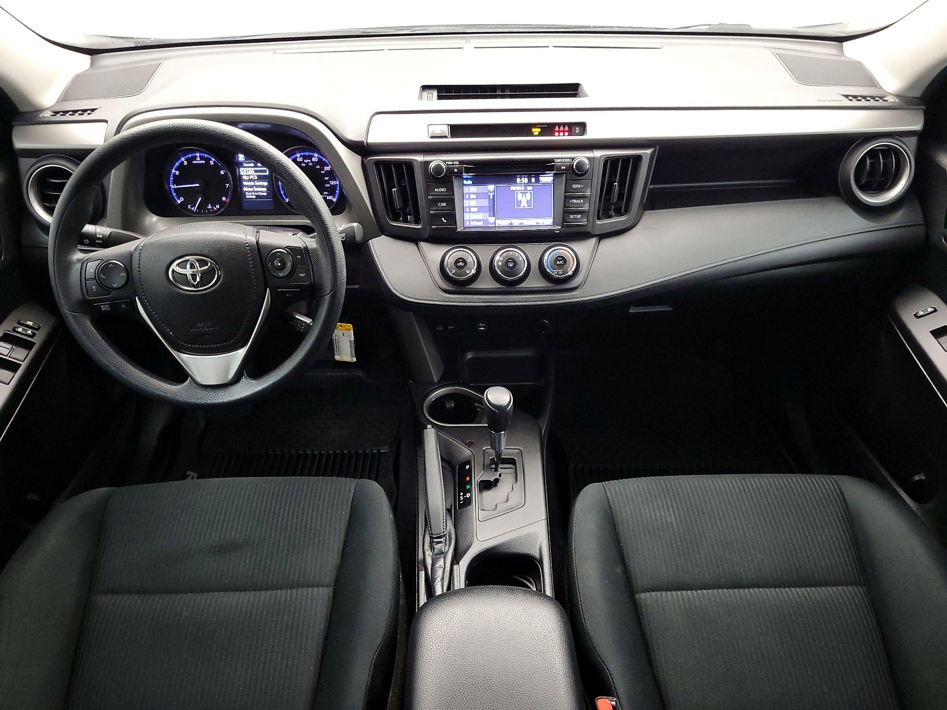 Thumbnail: 2018 Toyota RAV4 - 9