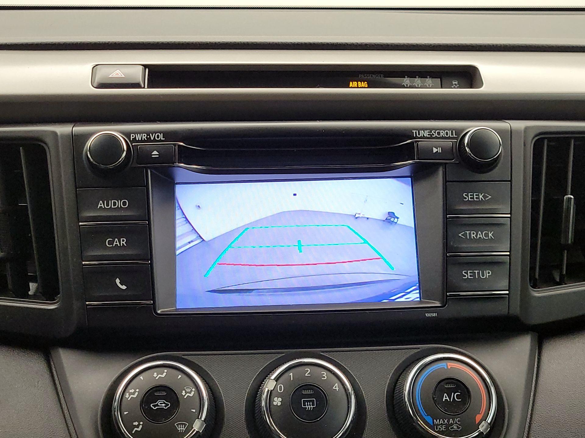 Thumbnail: 2018 Toyota RAV4 - 14