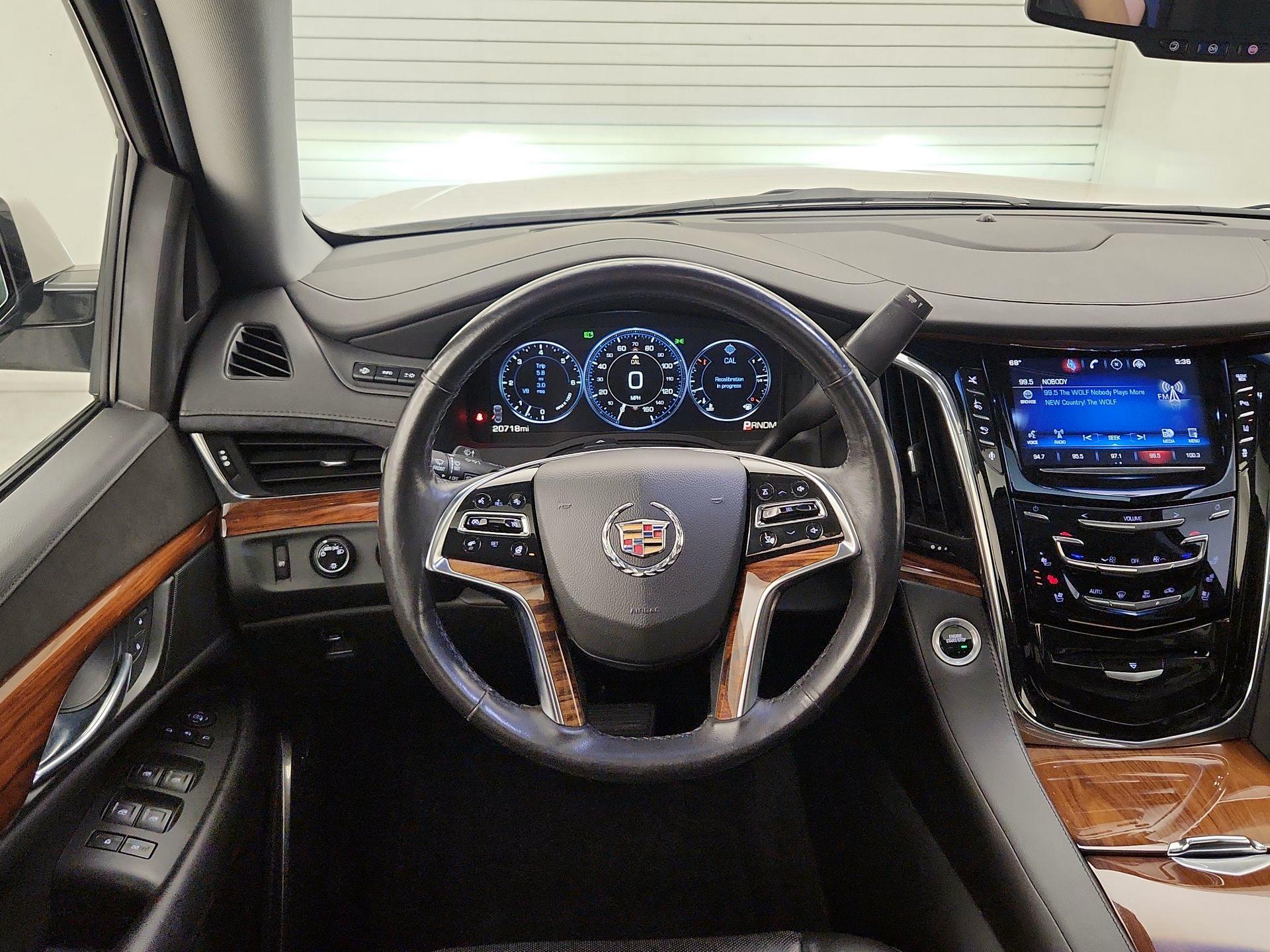 Thumbnail: 2015 Cadillac Escalade - 10