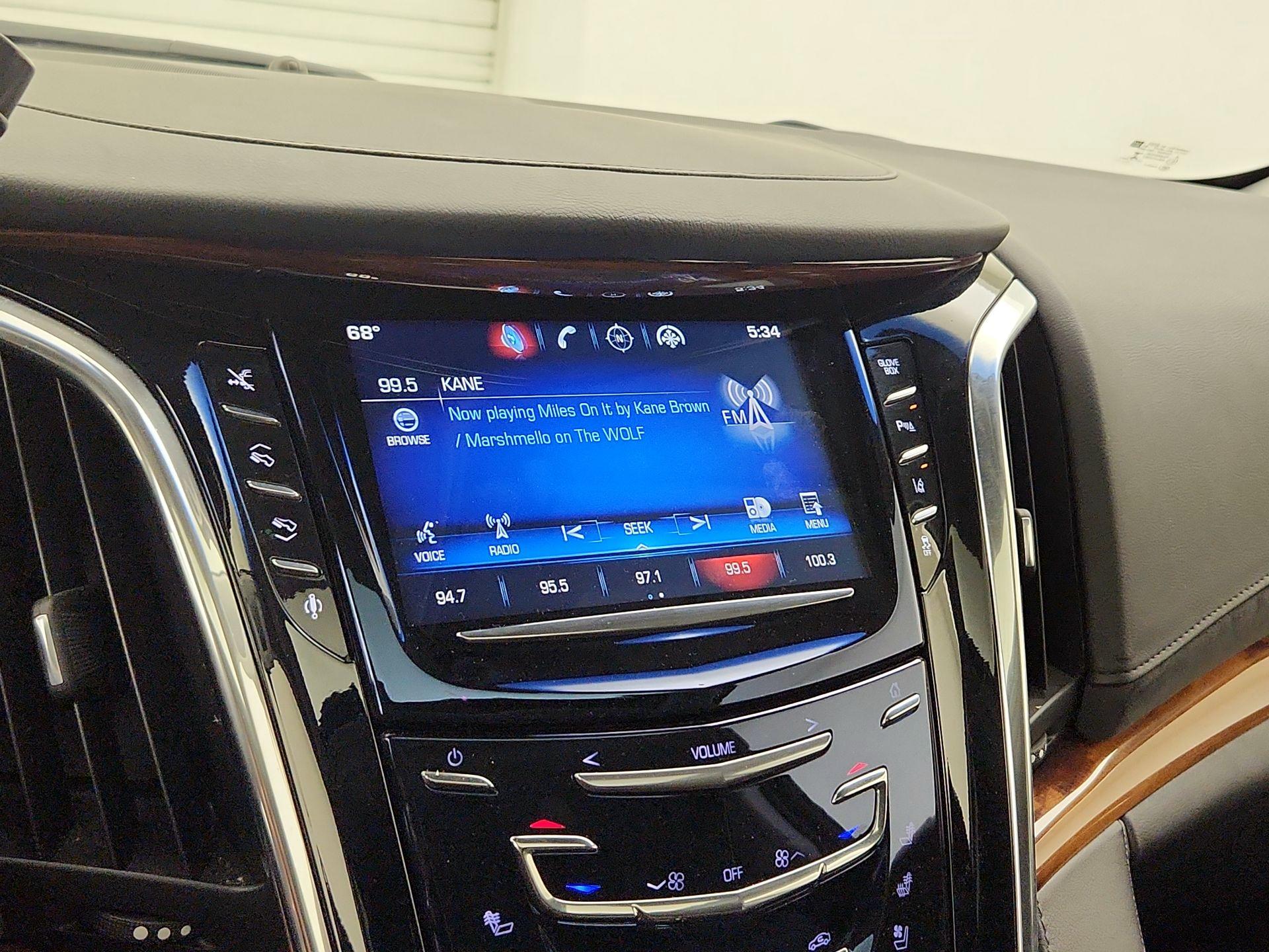 Thumbnail: 2015 Cadillac Escalade - 15