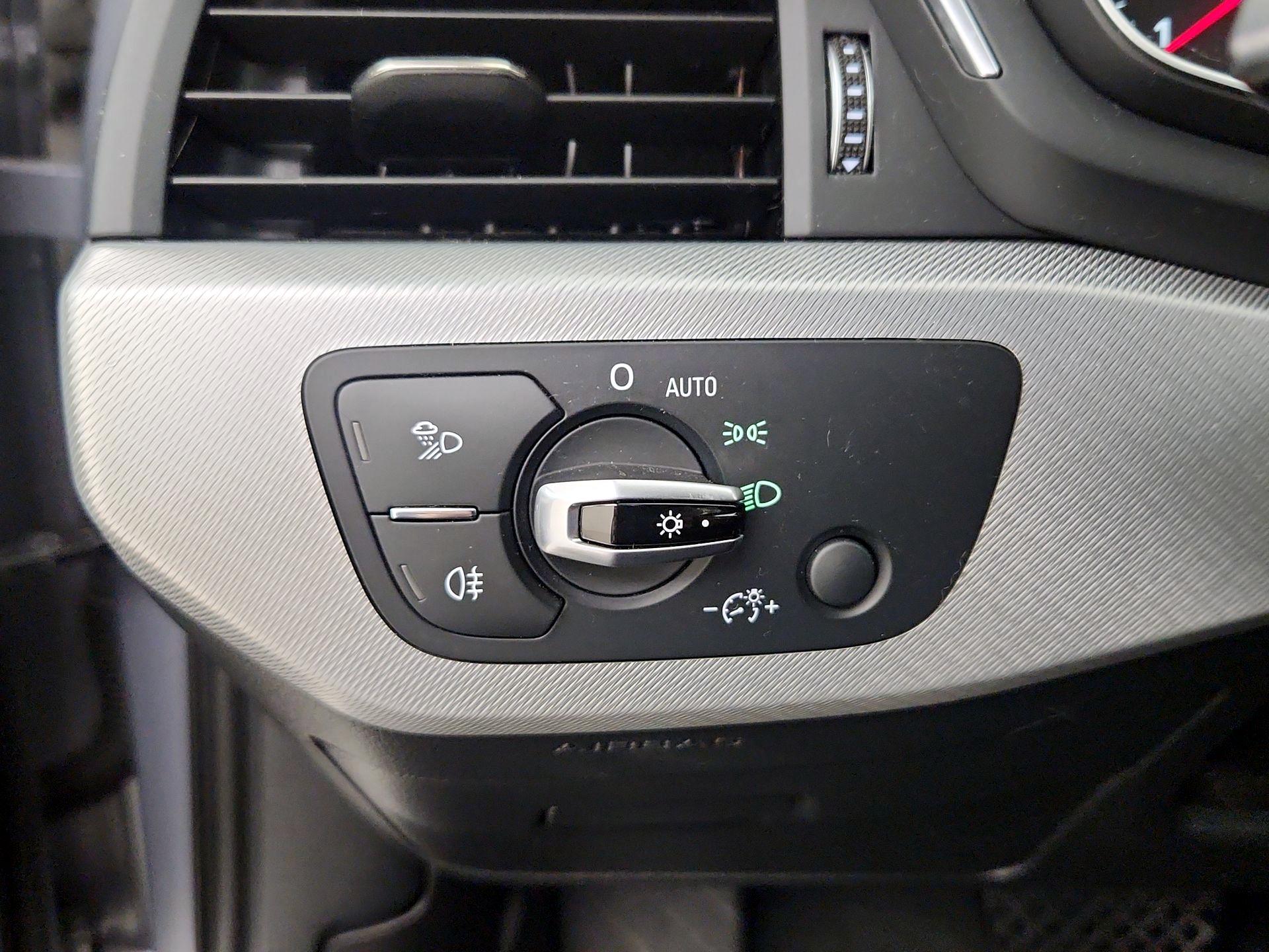 Thumbnail: 2017 Audi A4 - 13