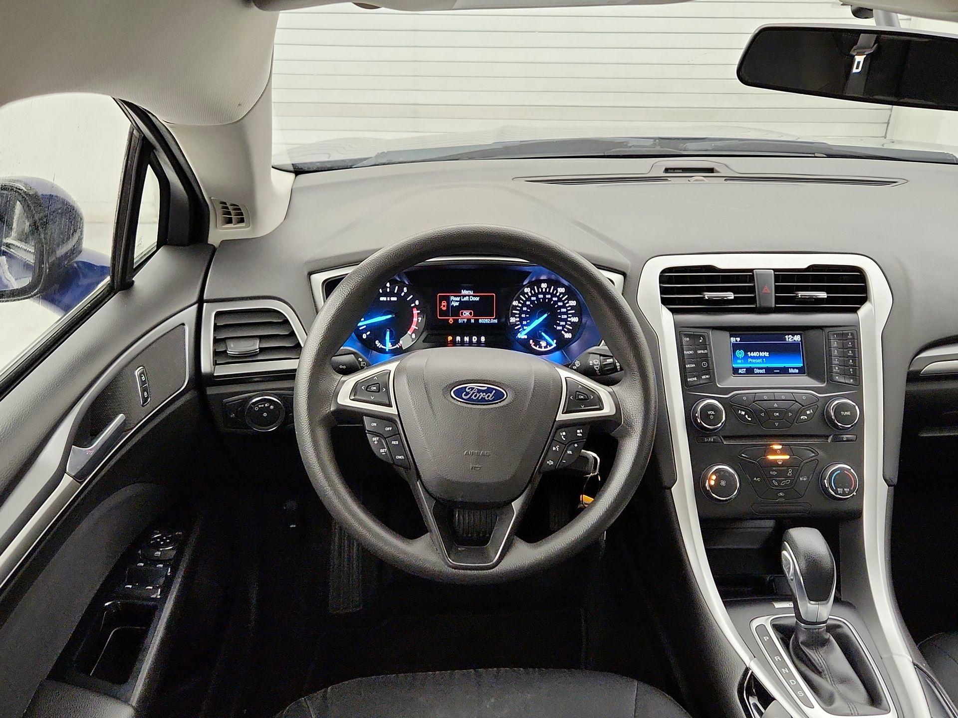 Thumbnail: 2015 Ford Fusion - 10