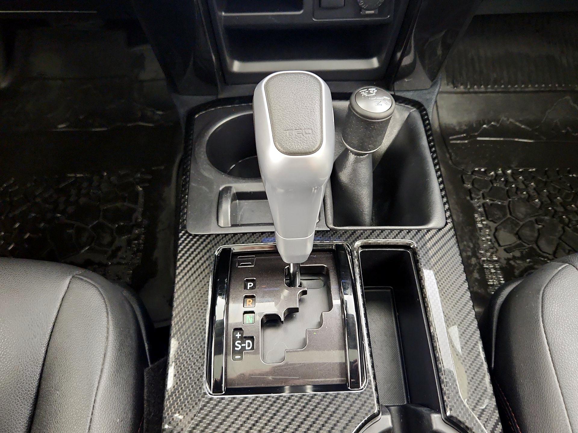 Thumbnail: 2022 Toyota 4Runner - 18