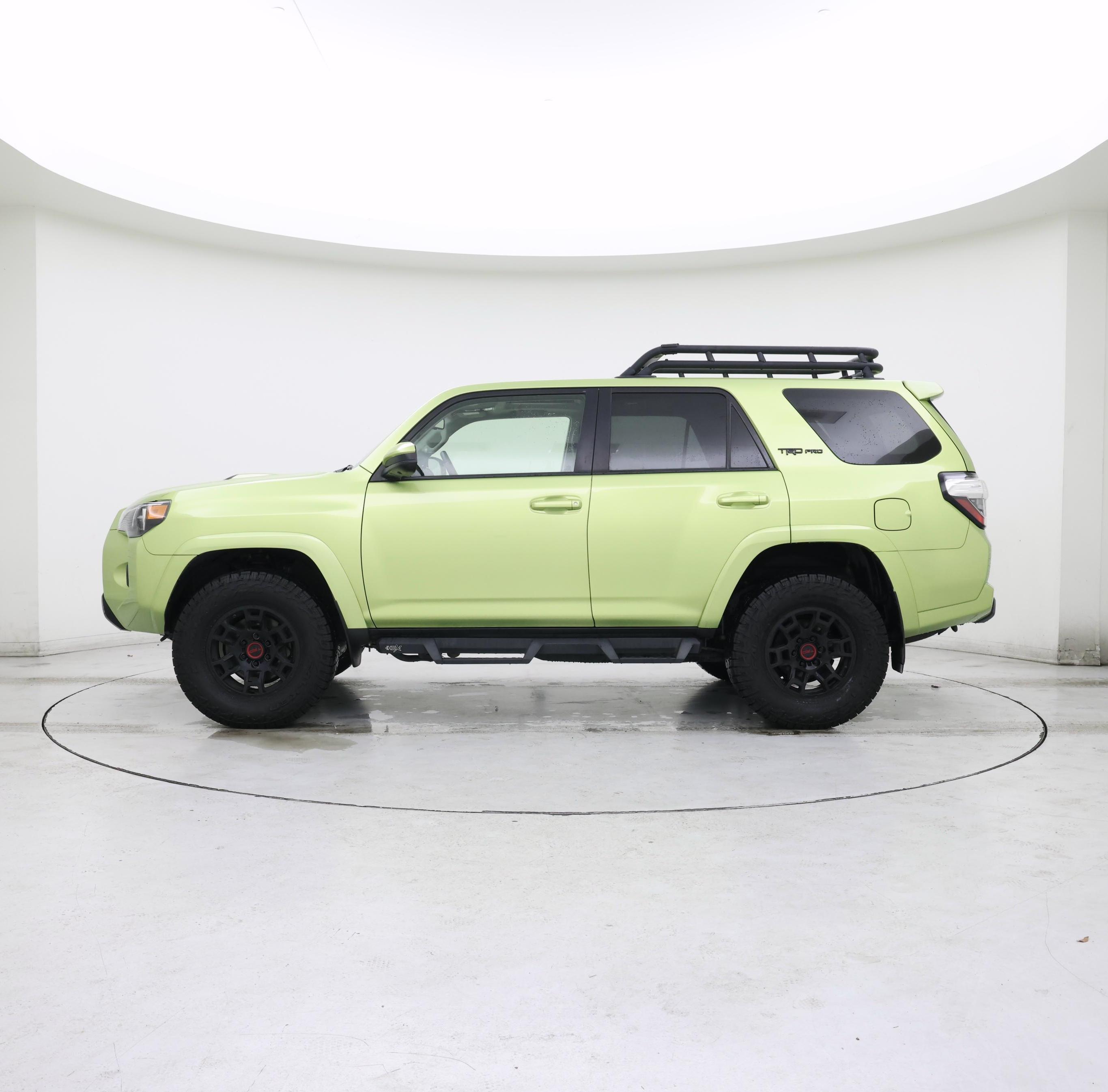 Thumbnail: 2022 Toyota 4Runner - 3