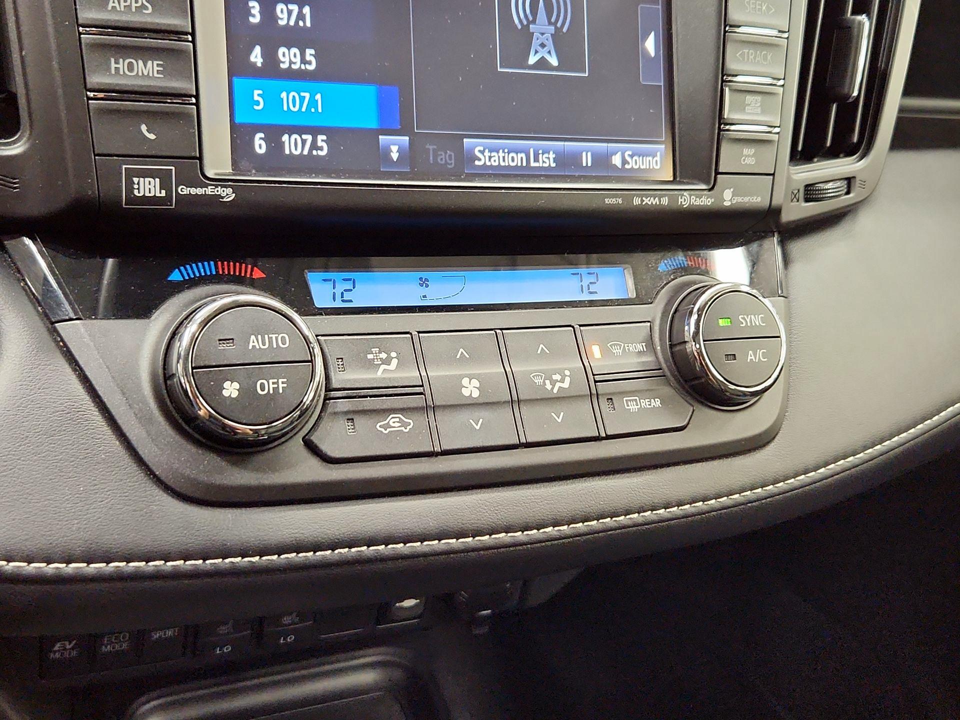 Thumbnail: 2016 Toyota RAV4 - 16