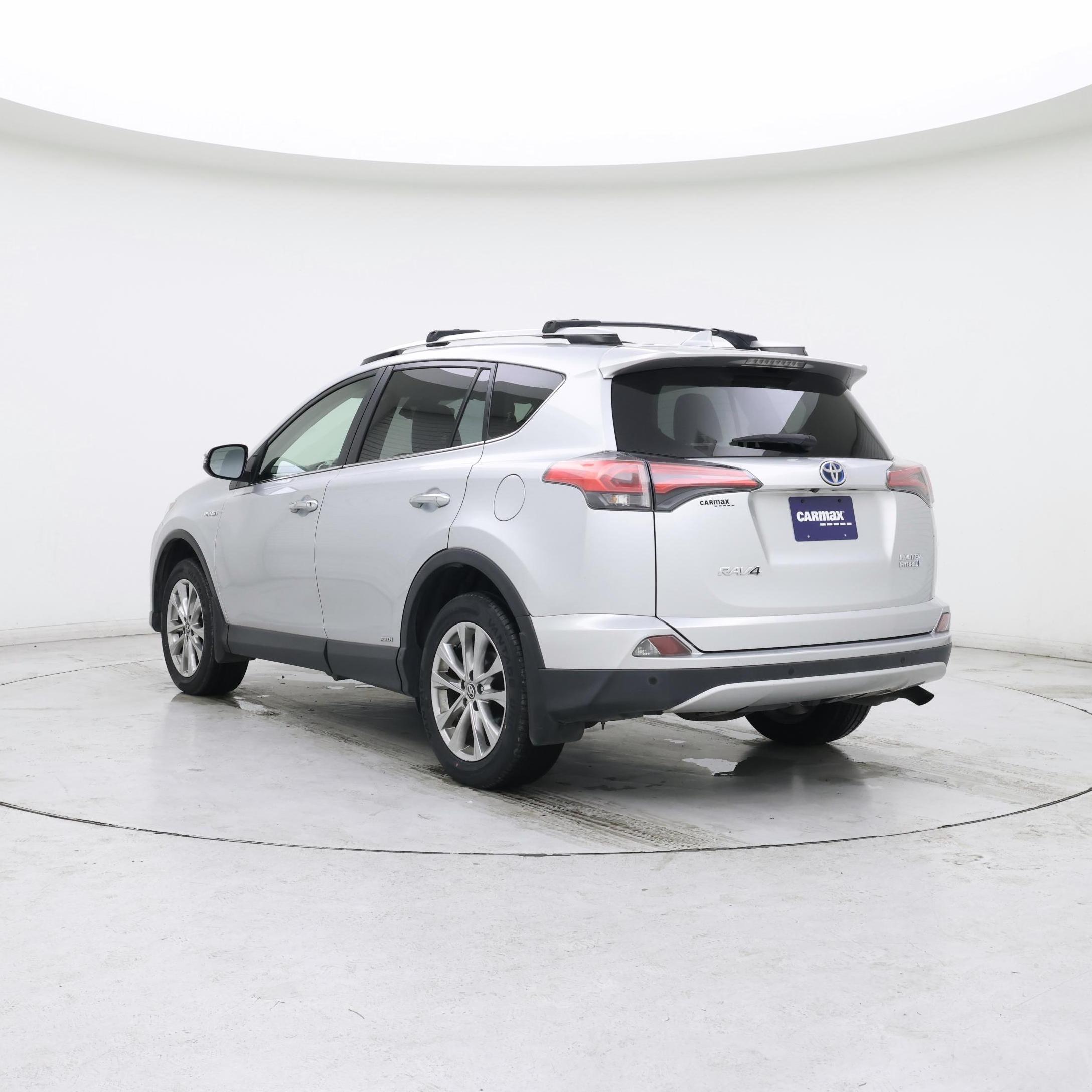 Thumbnail: 2016 Toyota RAV4 - 2