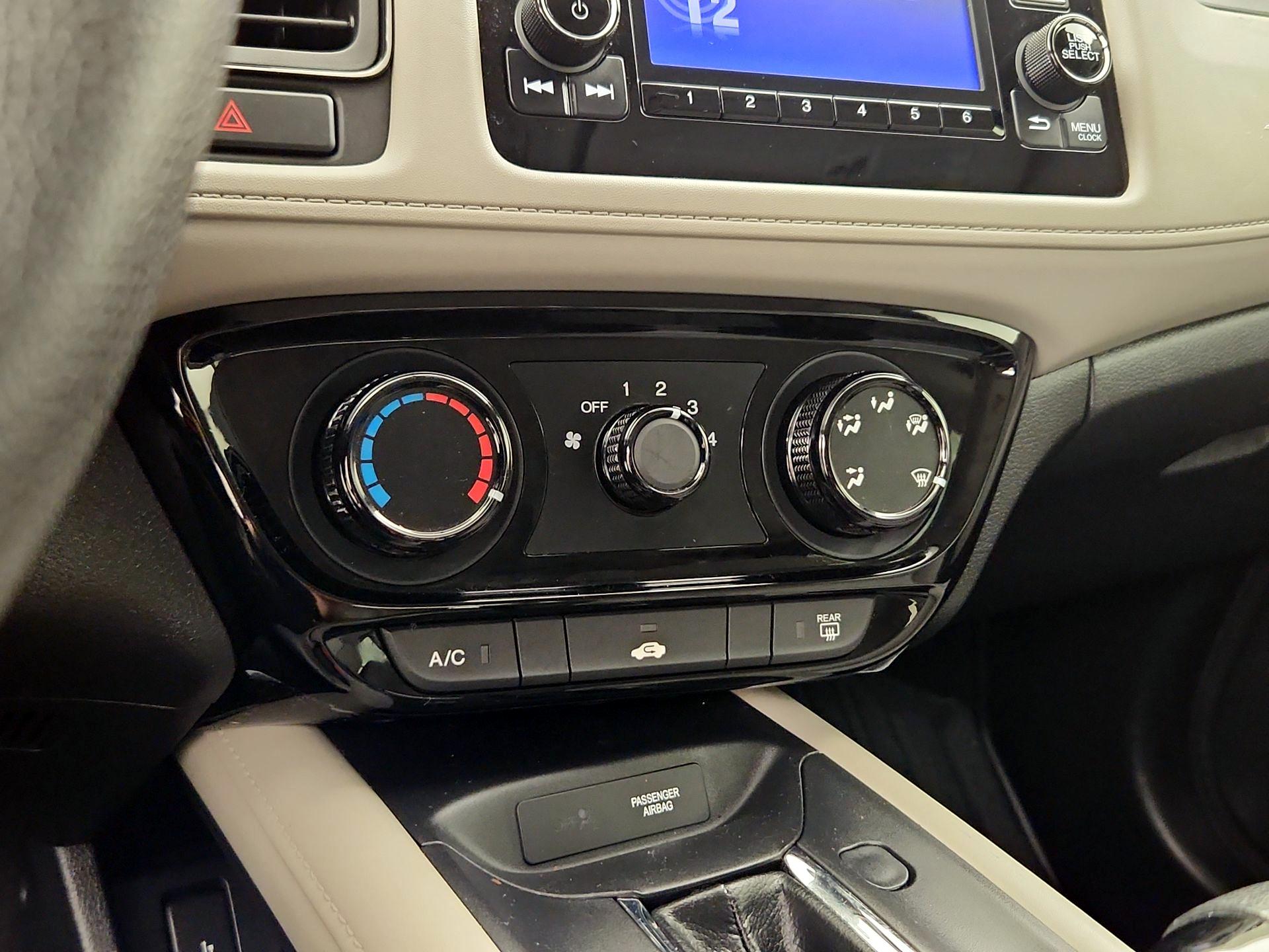 Thumbnail: 2016 Honda HR-V - 16