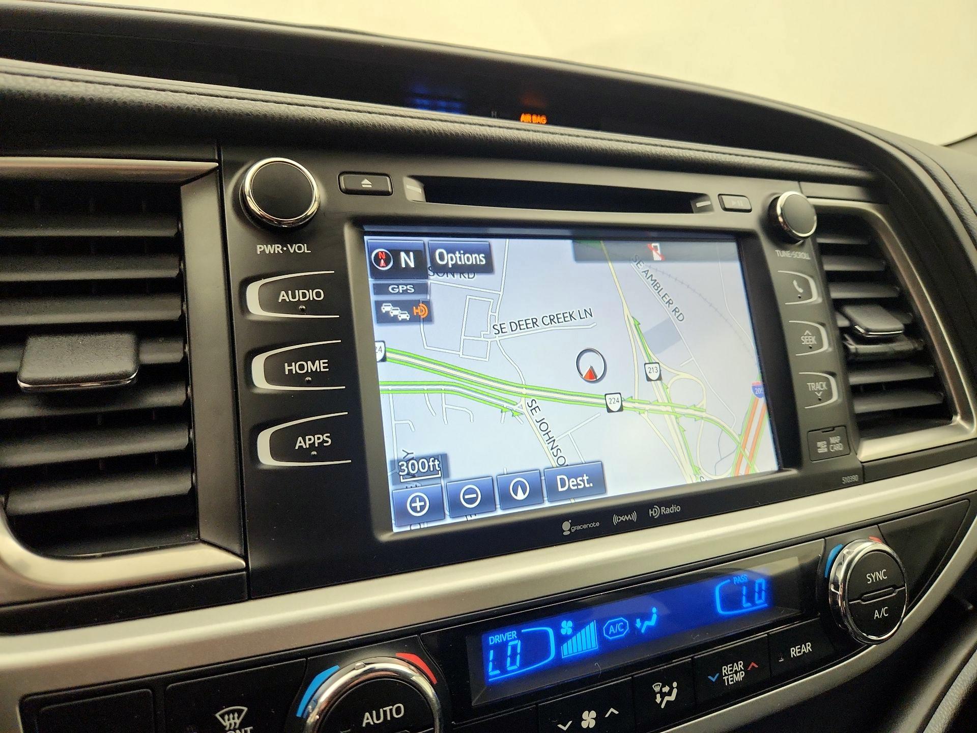 Thumbnail: 2019 Toyota Highlander - 14