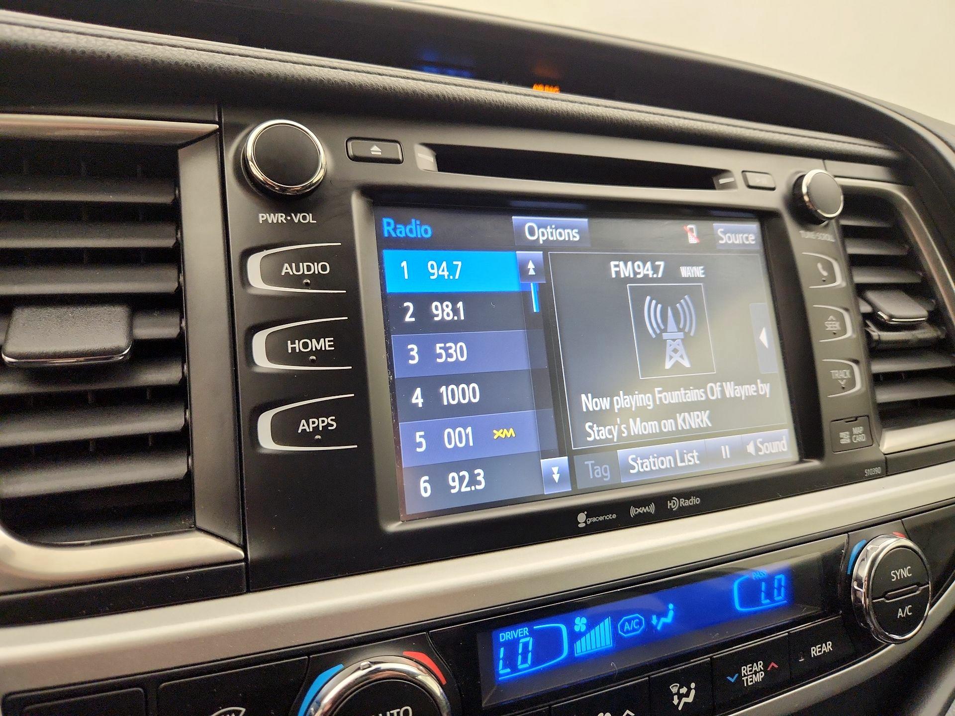 Thumbnail: 2019 Toyota Highlander - 16