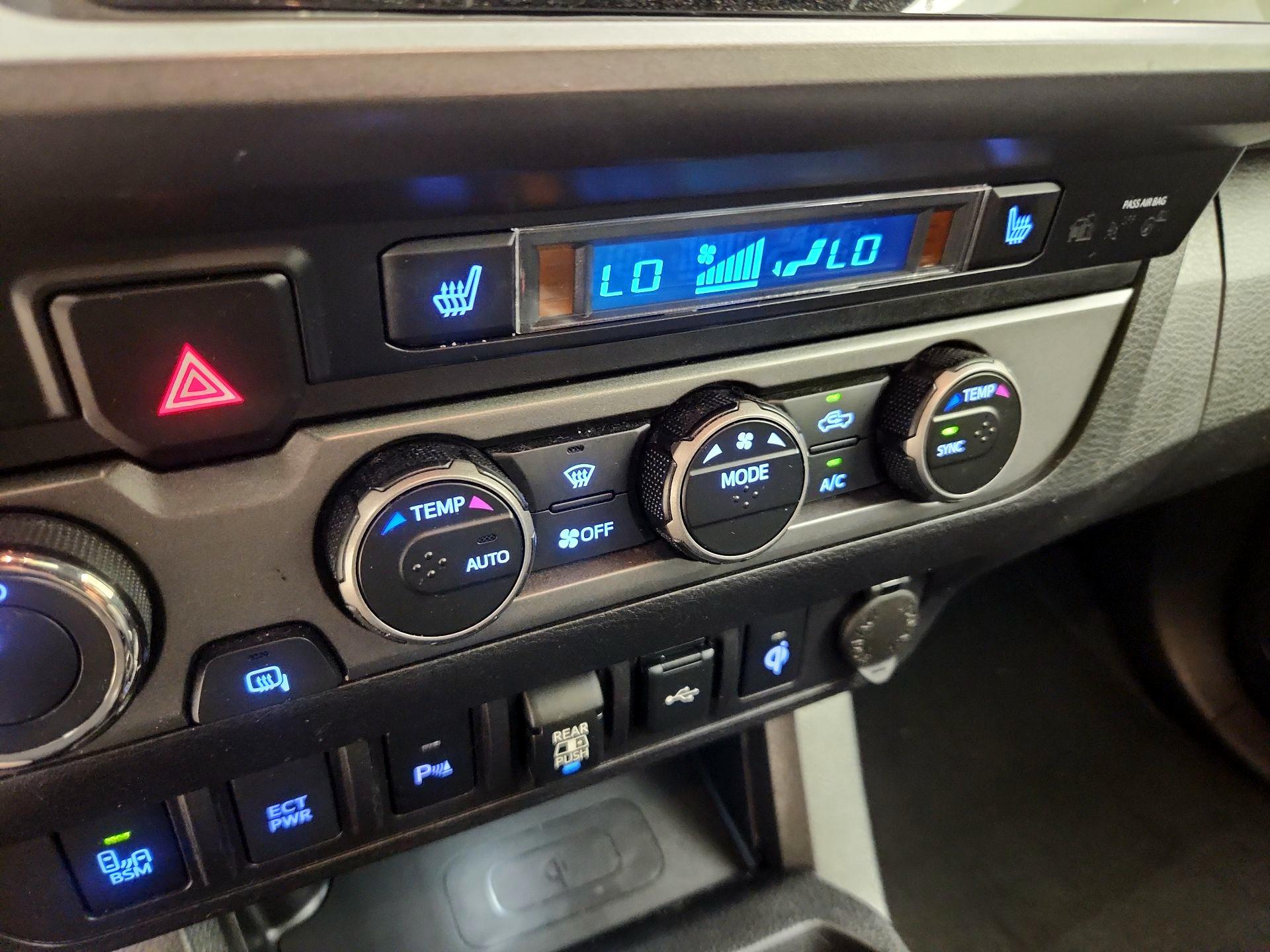 Thumbnail: 2020 Toyota Tacoma - 17