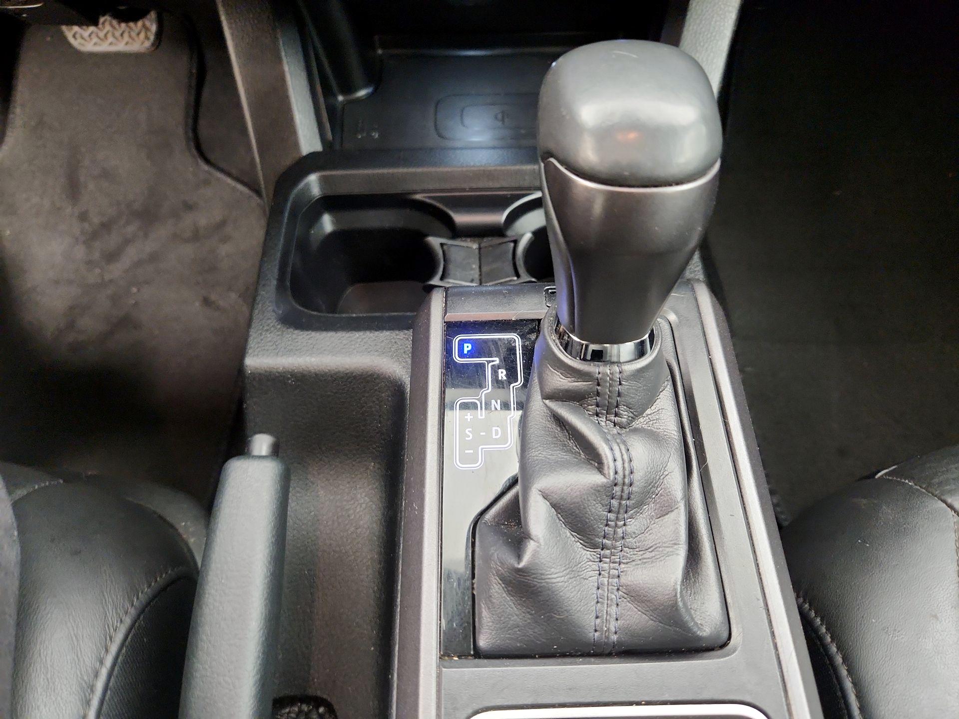 Thumbnail: 2020 Toyota Tacoma - 18