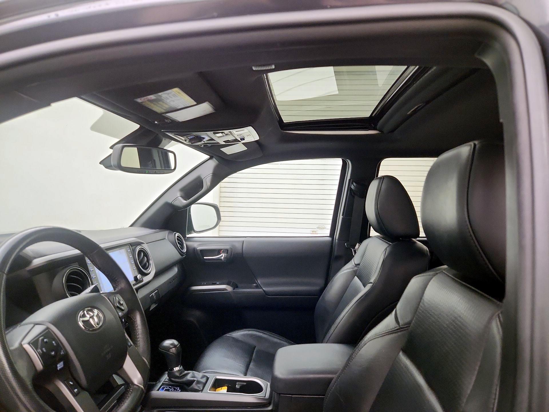 Thumbnail: 2020 Toyota Tacoma - 20