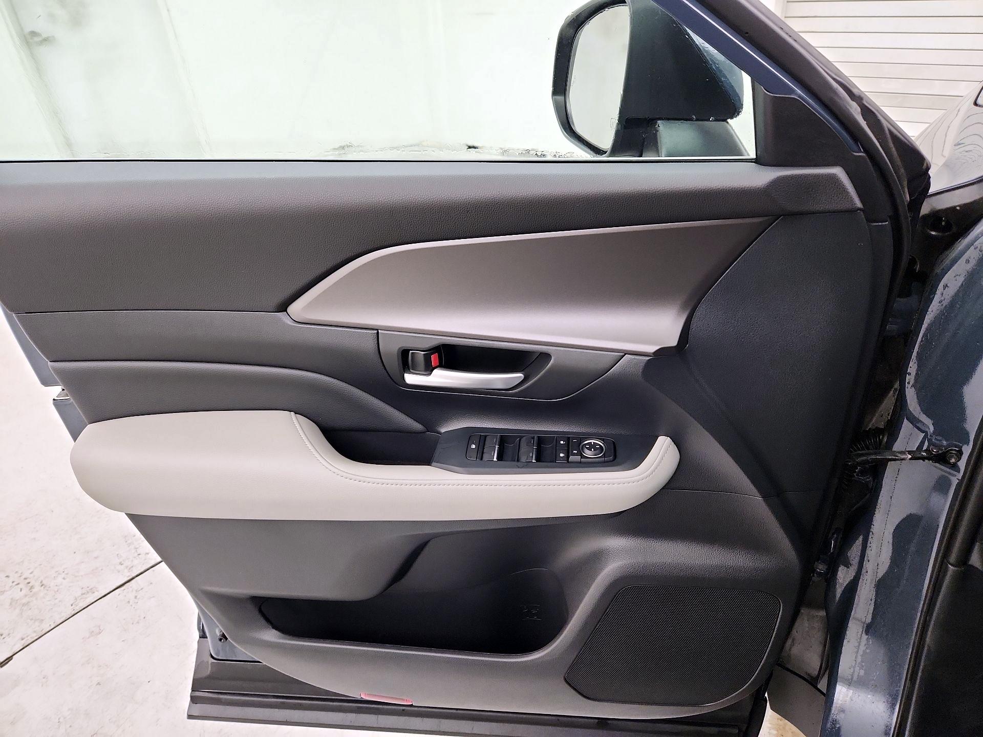 Thumbnail: 2024 Toyota Grand Highlander - 12