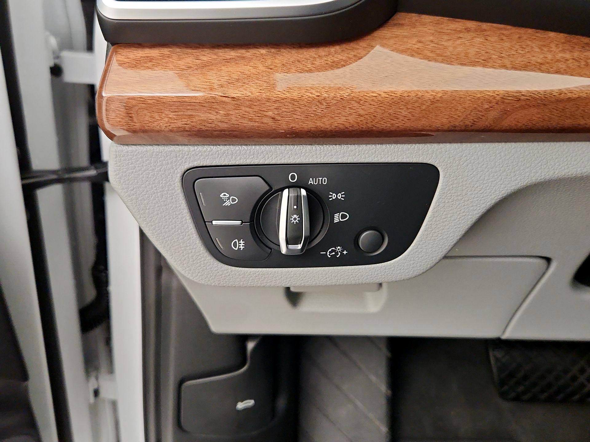 Thumbnail: 2023 Audi Q5 - 13