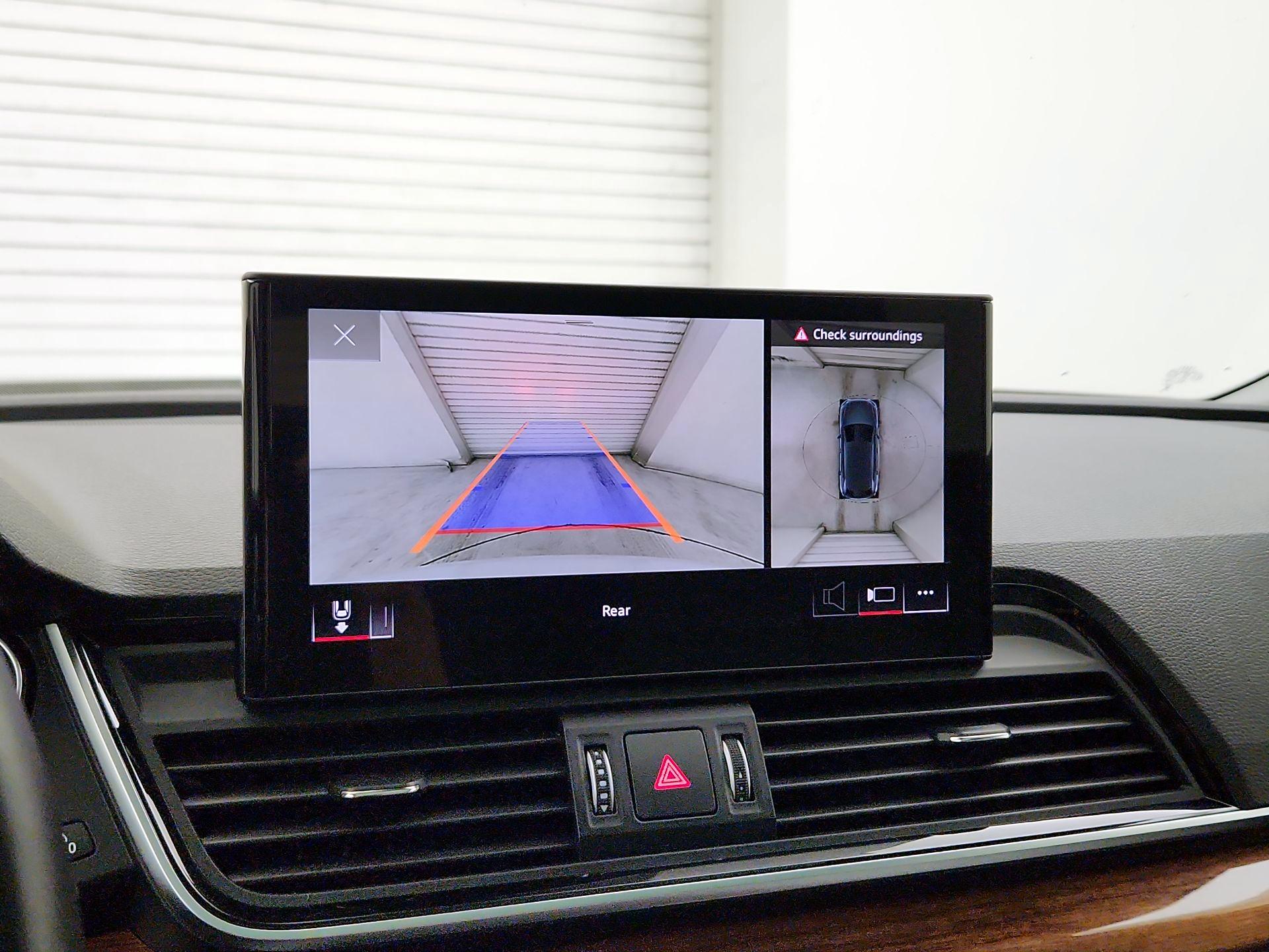 Thumbnail: 2023 Audi Q5 - 14