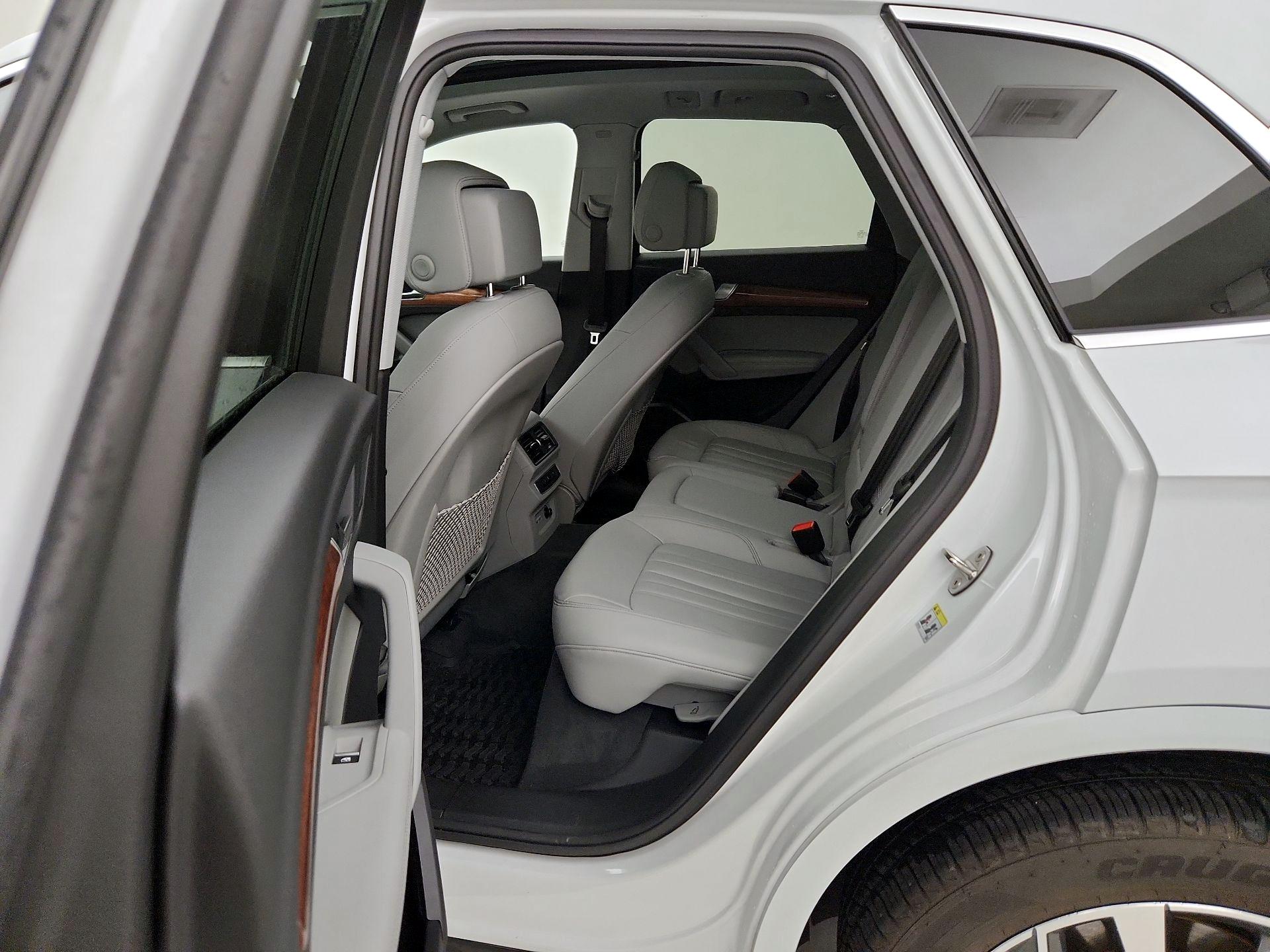 Thumbnail: 2023 Audi Q5 - 20