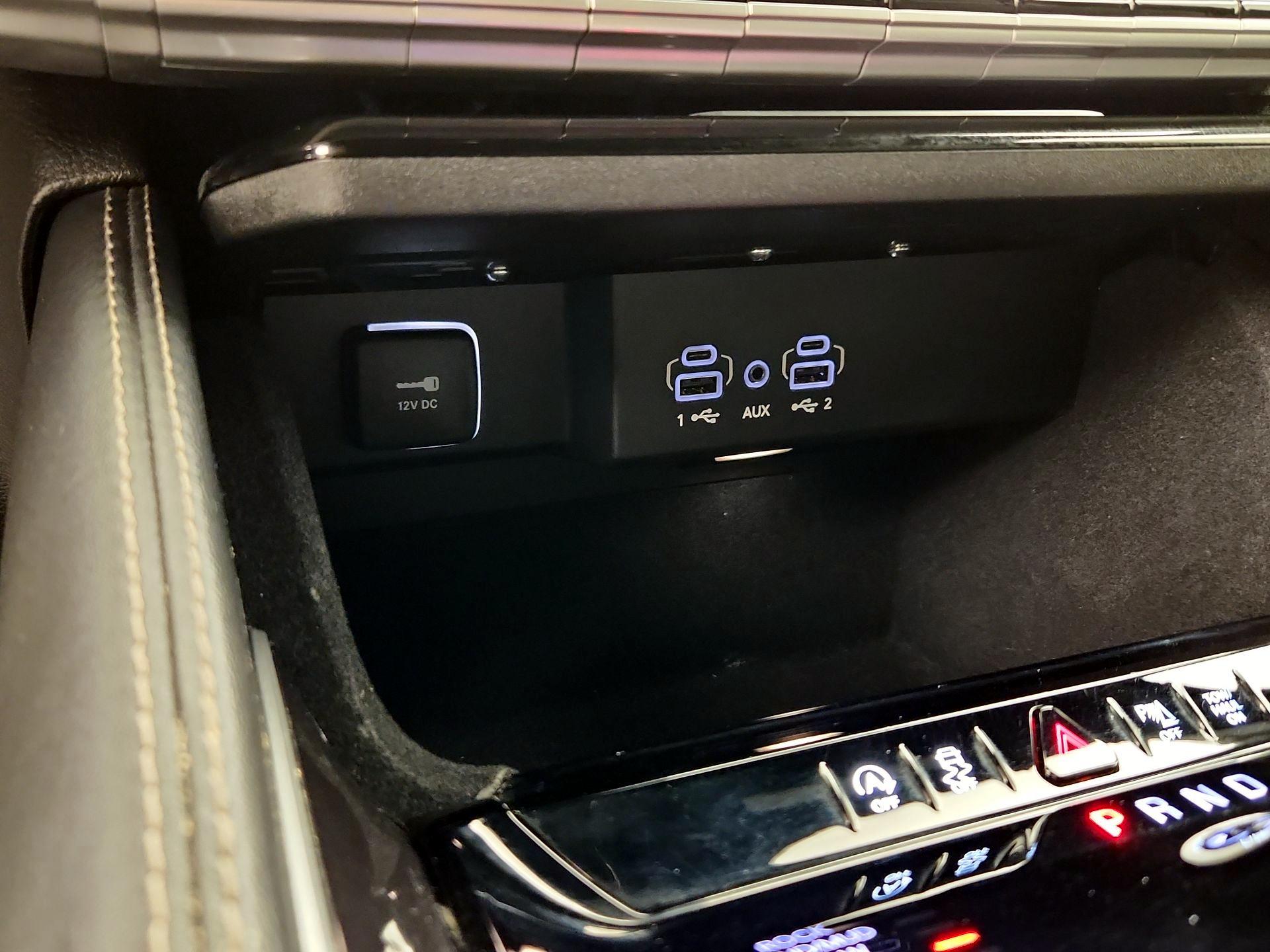 Thumbnail: 2024 Jeep Wagoneer - 19