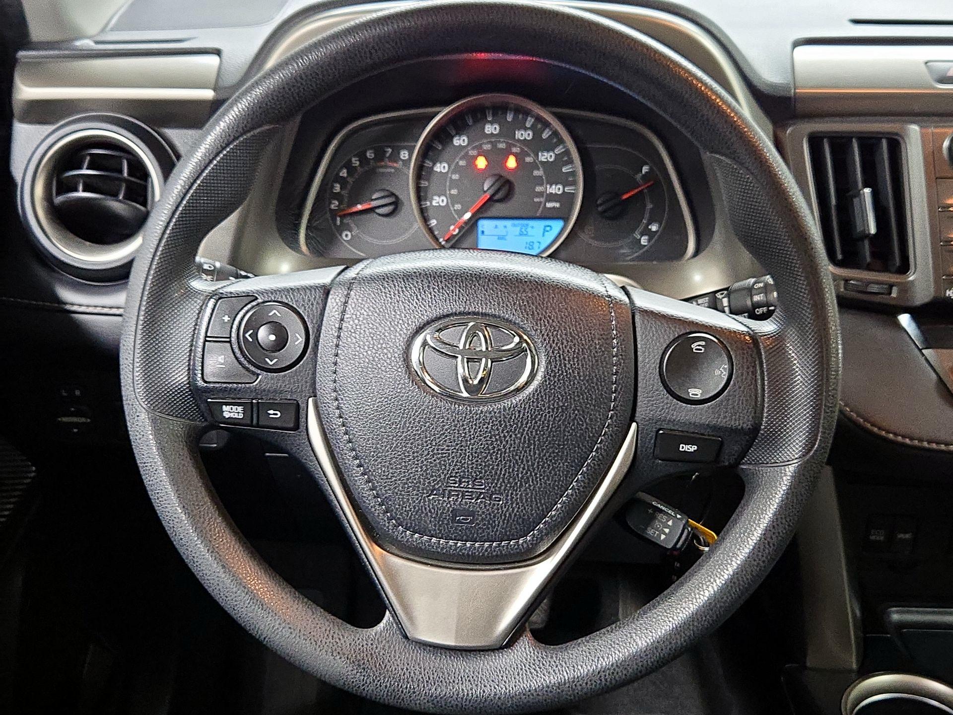 Thumbnail: 2014 Toyota RAV4 - 10