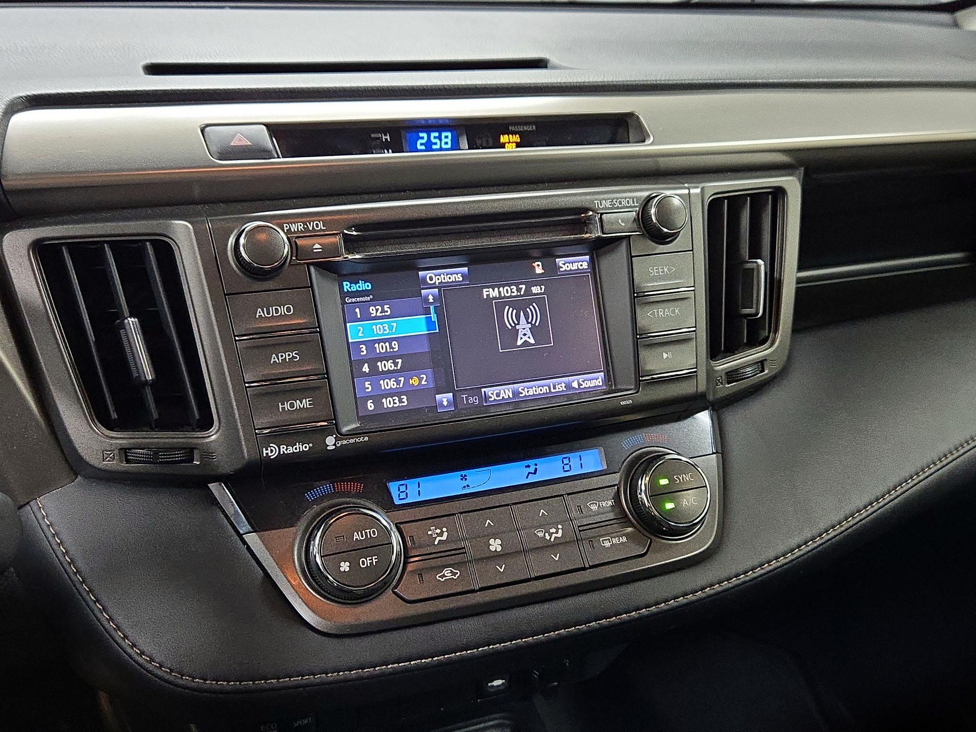 Thumbnail: 2014 Toyota RAV4 - 15