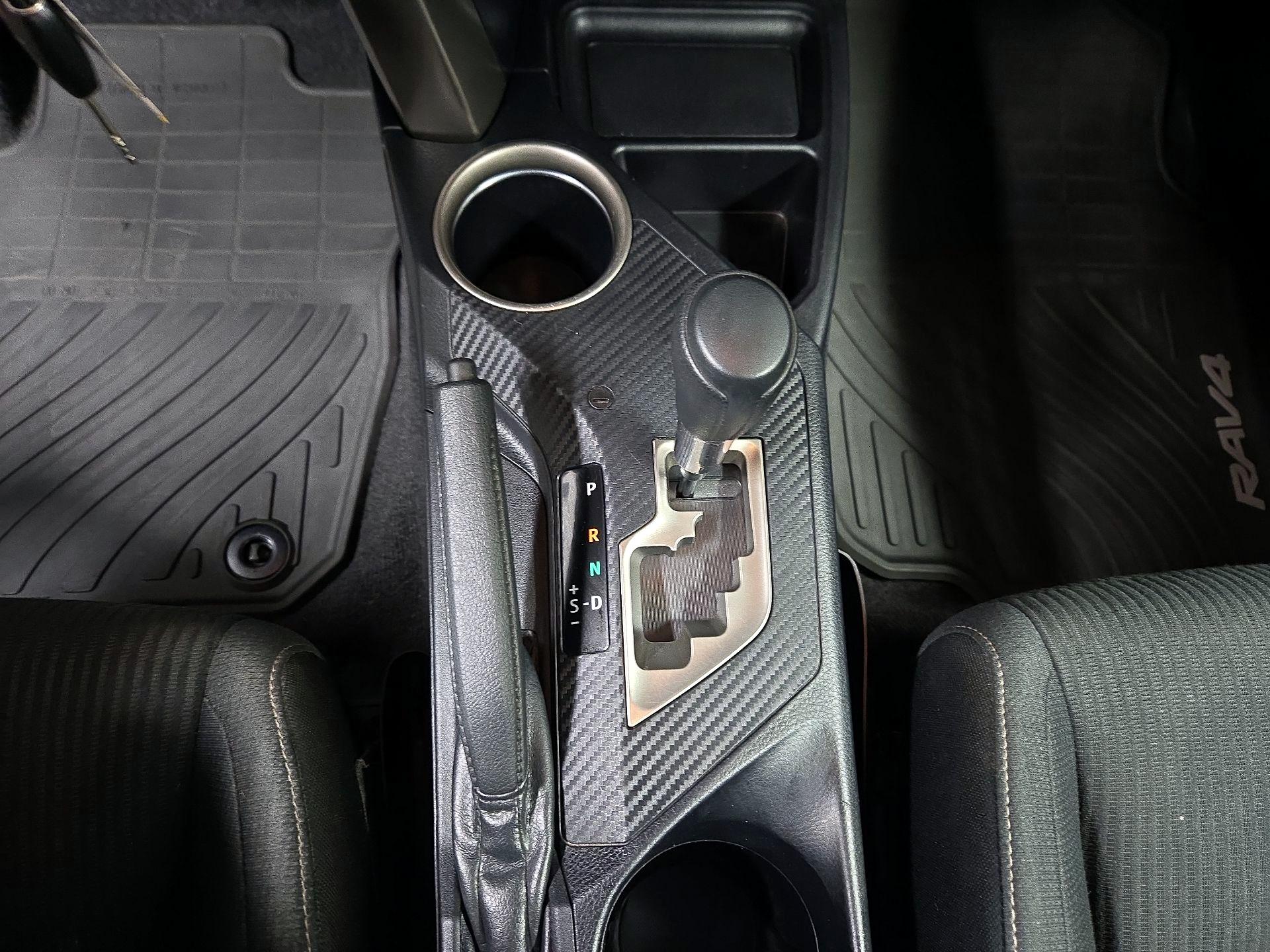 Thumbnail: 2014 Toyota RAV4 - 17