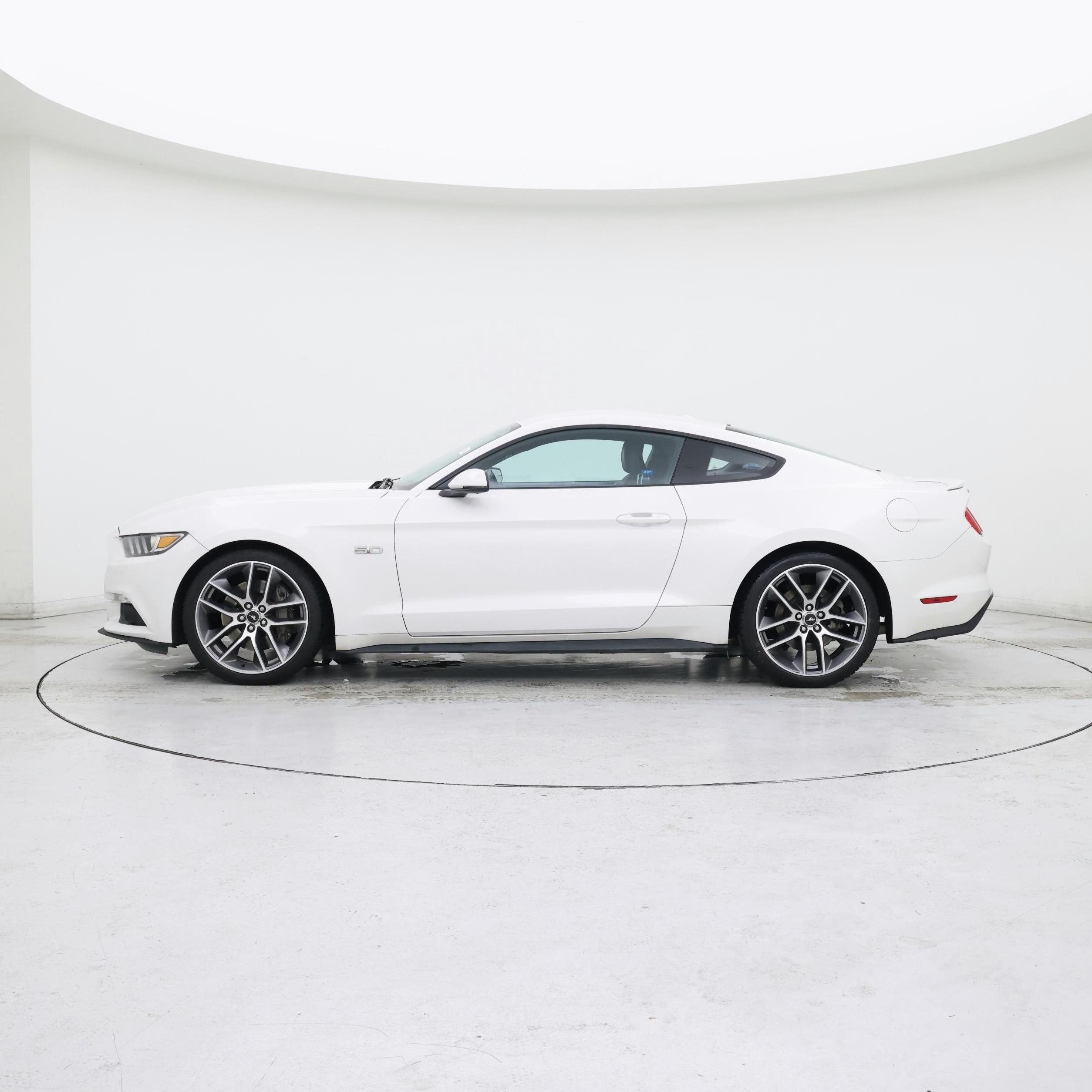 Thumbnail: 2017 Ford Mustang - 3