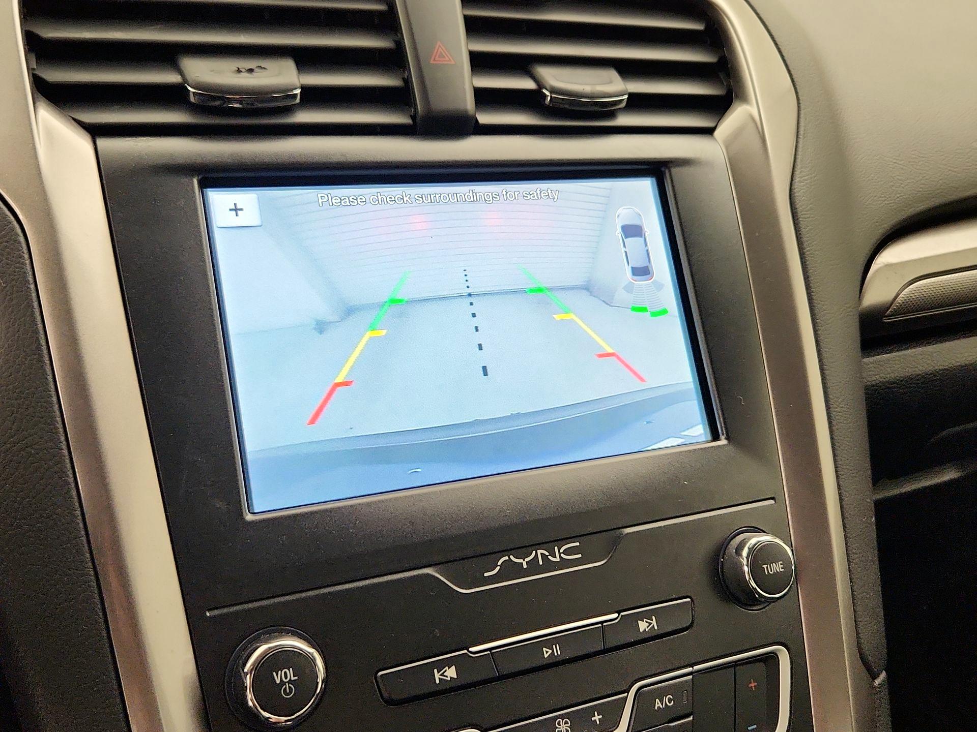 Thumbnail: 2019 Ford Fusion - 14