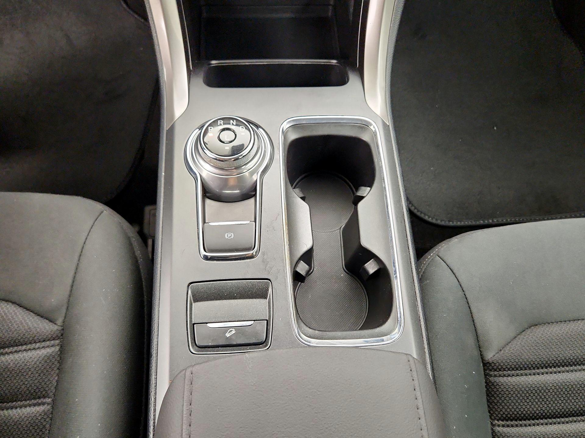 Thumbnail: 2019 Ford Fusion - 17