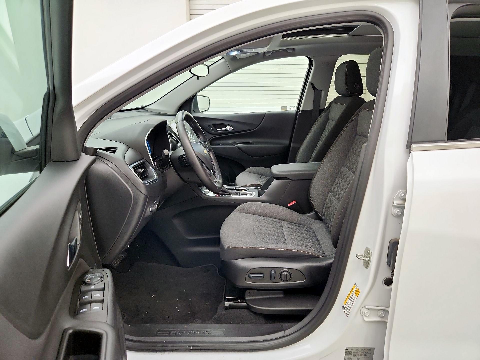 Thumbnail: 2022 Chevrolet Equinox - 11